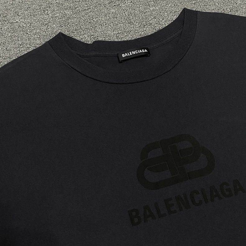 Balenciaga Balenciaga Flock Buckle Washed Short Sleeve Size US XS / EU 42 / 0 - 3 Thumbnail