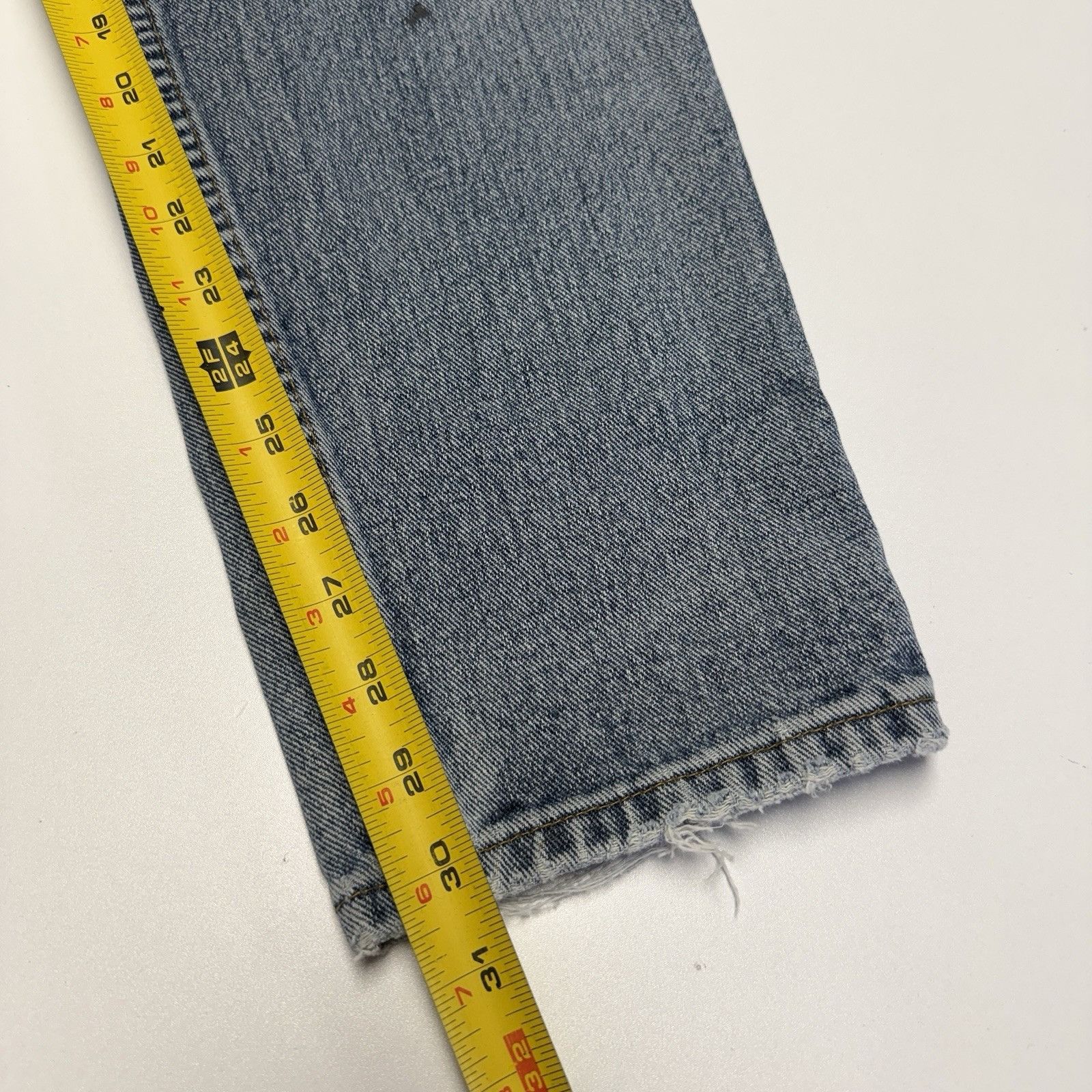 Levi's Vintage Levi's Jeans Mens 34x32 (32x30.5) Made in USA Size US 34 / EU 50 - 15 Thumbnail