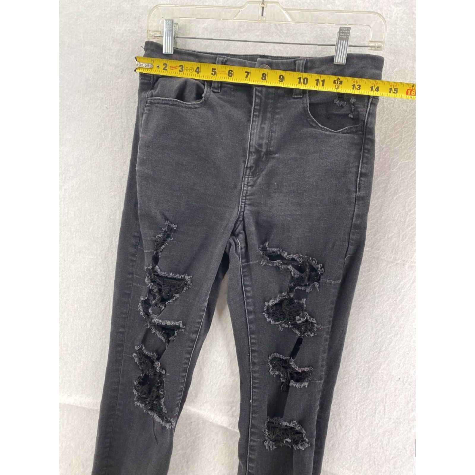 American Eagle Outfitters American Eagle Jeans Womens 8 Short Curvy Hi Rise Jegging Black Denim Distressed Size 30" / US 8 / IT 44 - 2 Thumbnail