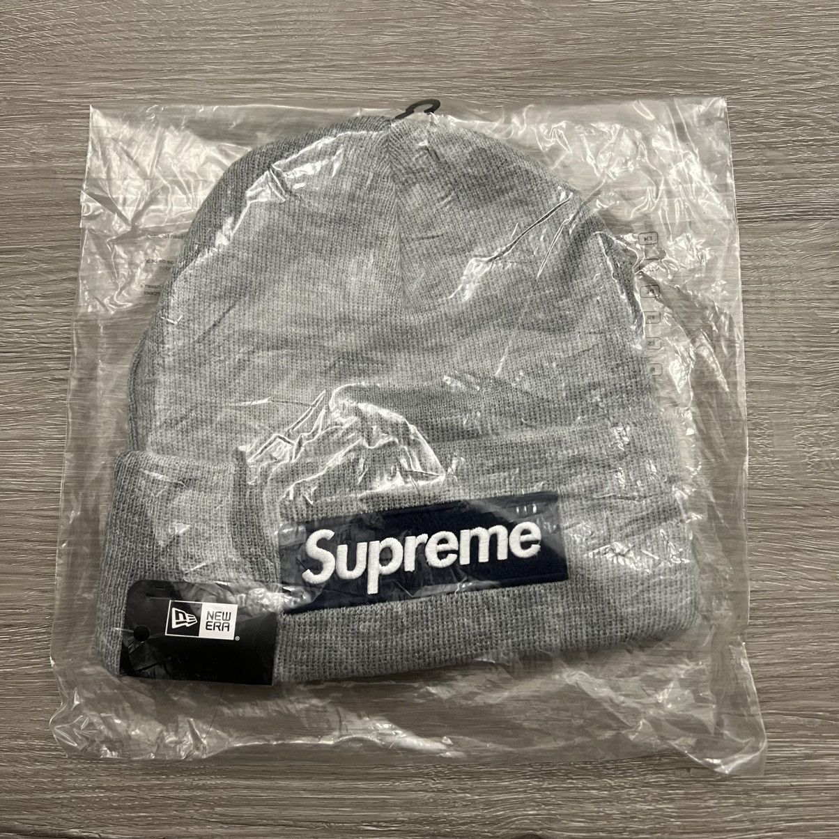 New Era × Supreme Supreme New Era Box Logo Beanie FW25 Grey Size ONE SIZE - 12 Thumbnail