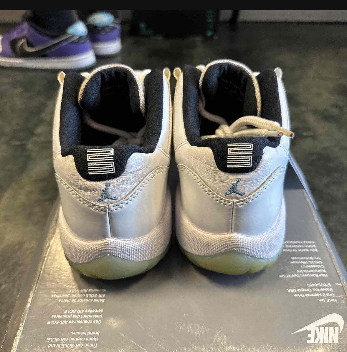 Nike Jordan 11 Legend Blue Low Size US 6.5 / EU 39-40 - 4 Thumbnail
