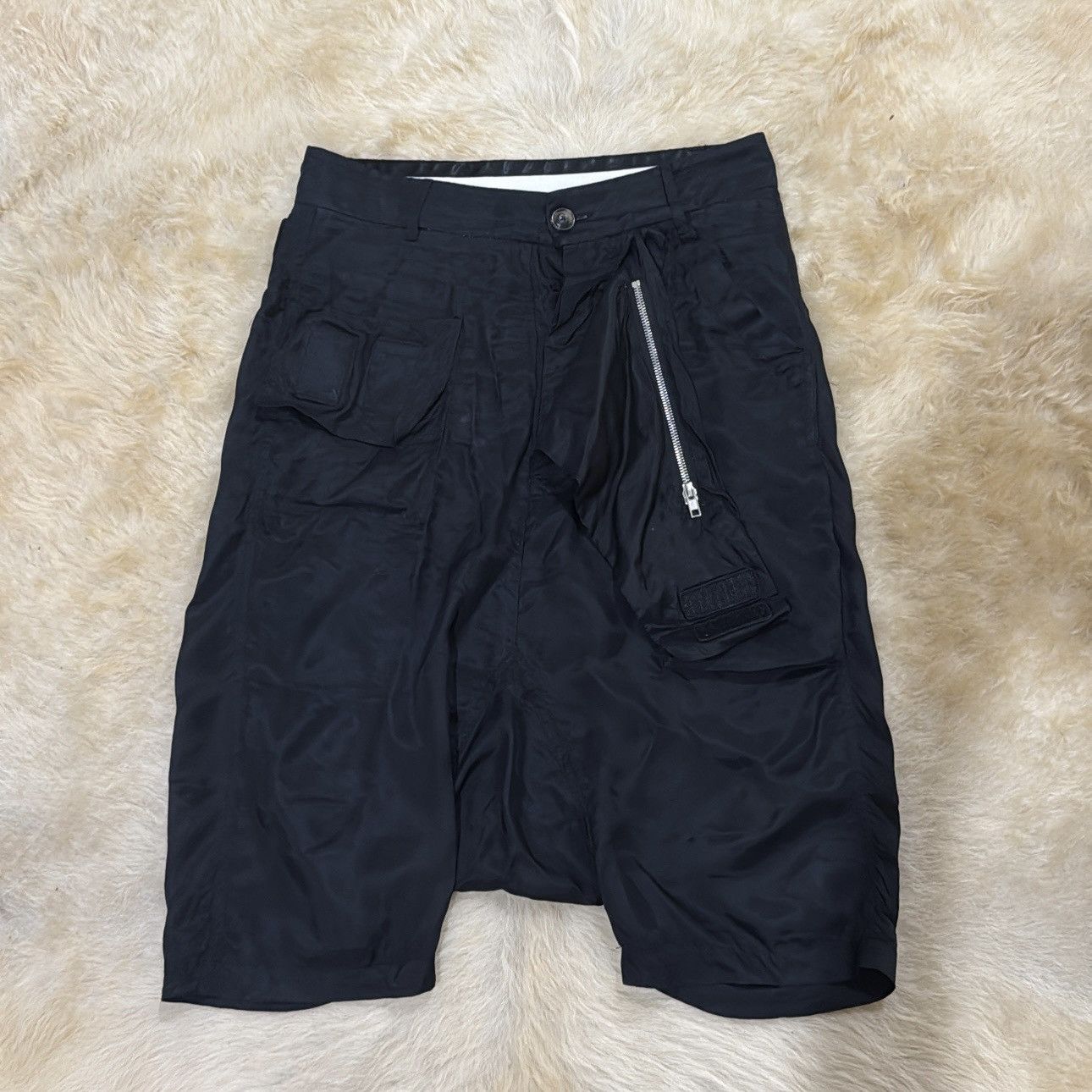 Rick Owens Rick Owens ss14 ‘vicious’ Memphis pod shorts Size US 40 / EU 56 - 3 Thumbnail