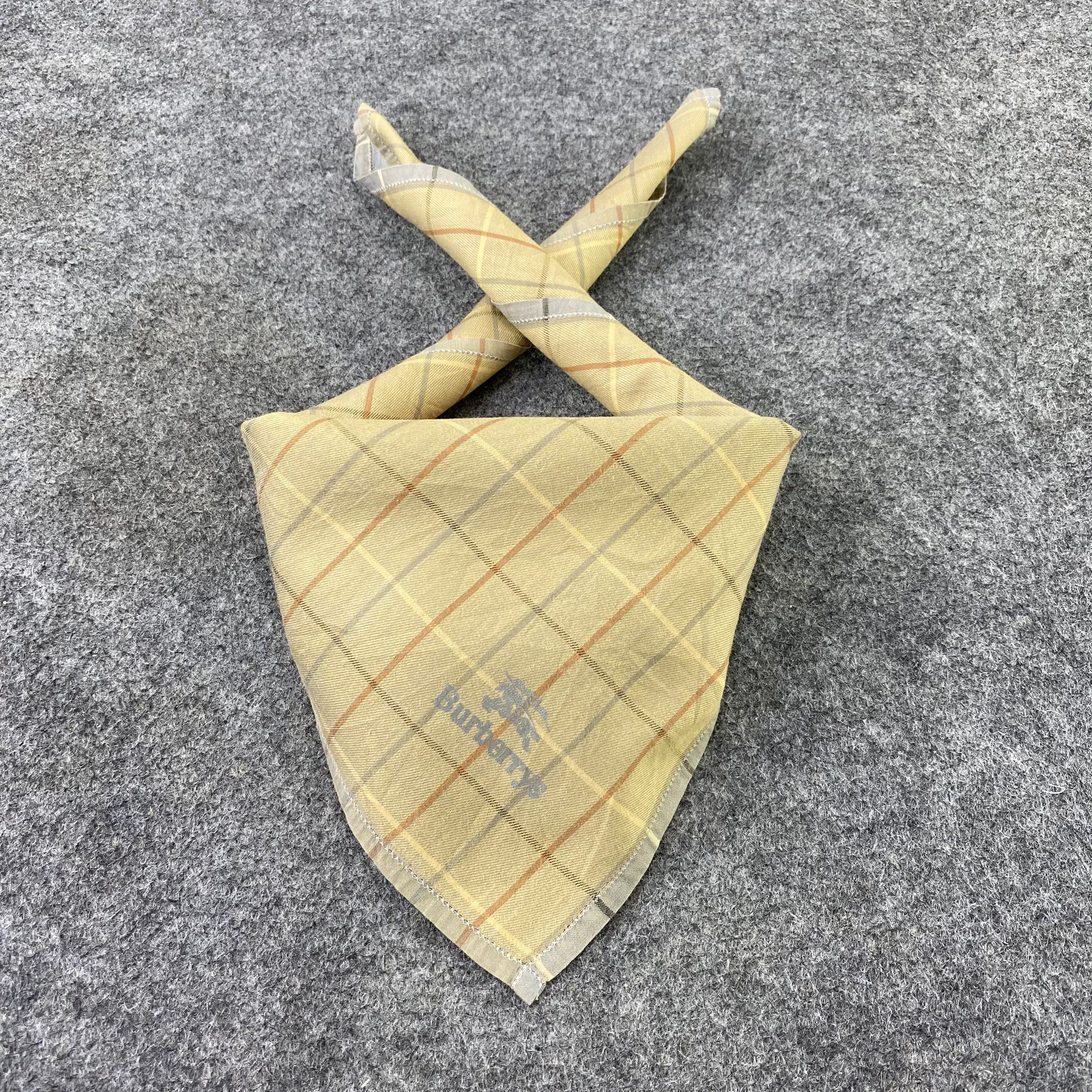 Burberry Burberrys Handkerchief / Bandana / Neckerchief-B794 Size ONE SIZE - 2 Thumbnail