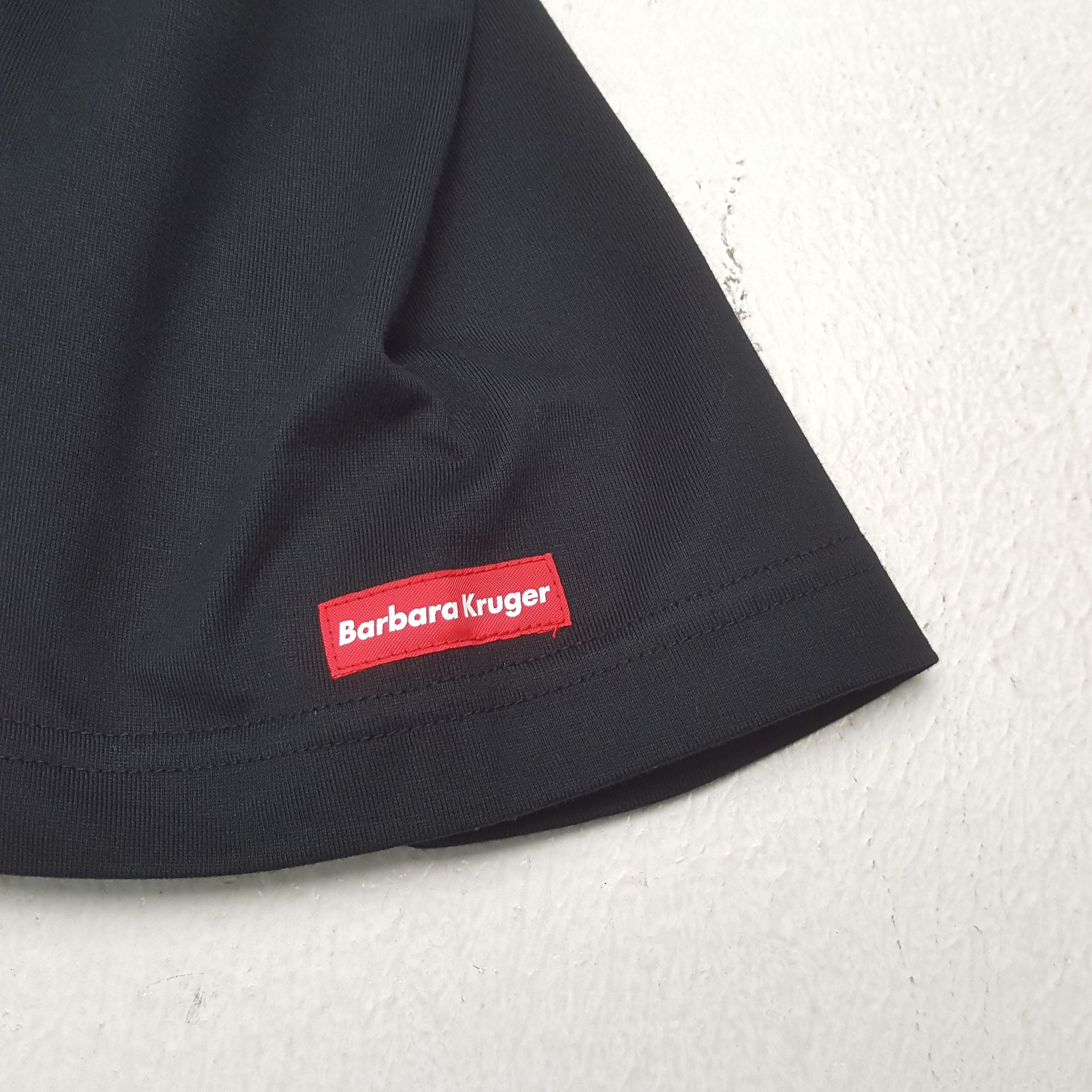 Barbara Kruger × Vintage Vintage BARBARA KRUGER American Art Artist T-Shirt Size US L / EU 52-54 / 3 - 7 Thumbnail