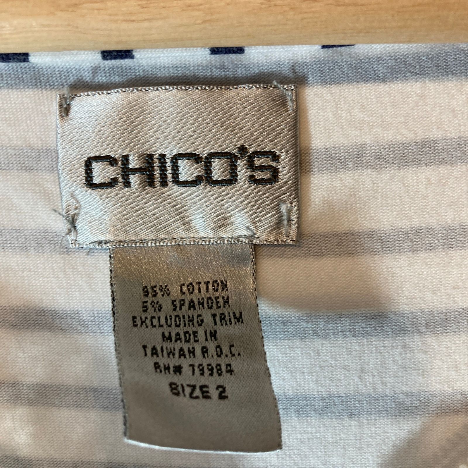 Chicos Chico’s Black and White Striped Lace V-Neck Tee T-Shirt Top Size L / US 10 / IT 46 - 3 Thumbnail