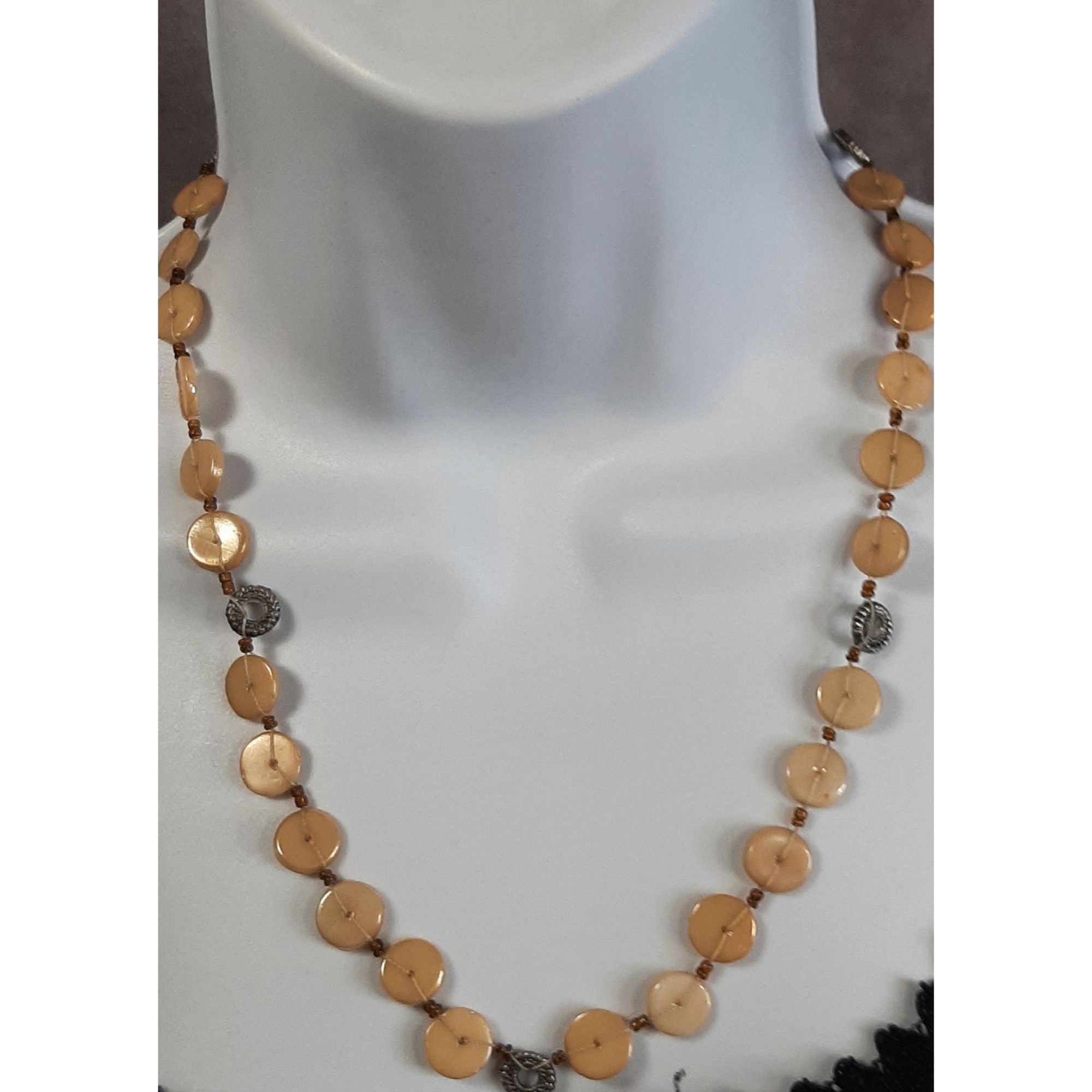 Handmade Handmade Bohemian Beige Disc Beaded Necklace With Silver Ton Size ONE SIZE - 1 Thumbnail