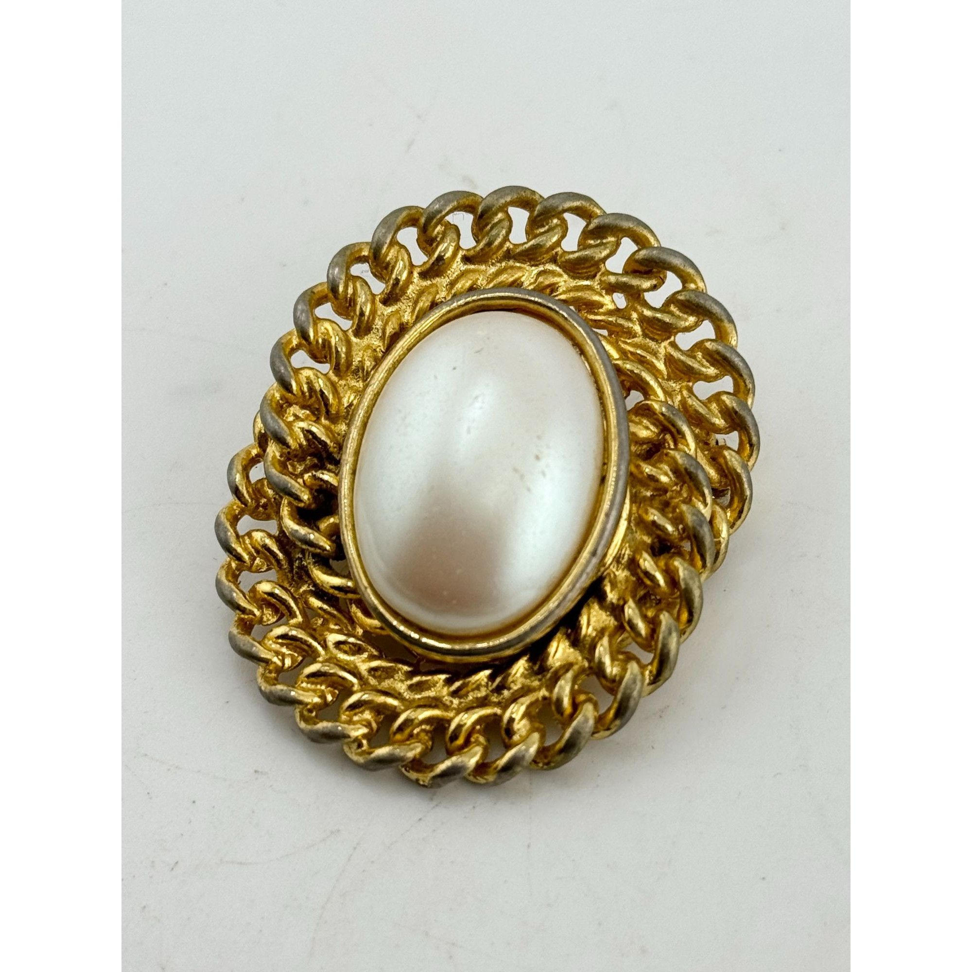 Vintage pearl chain brooch pin