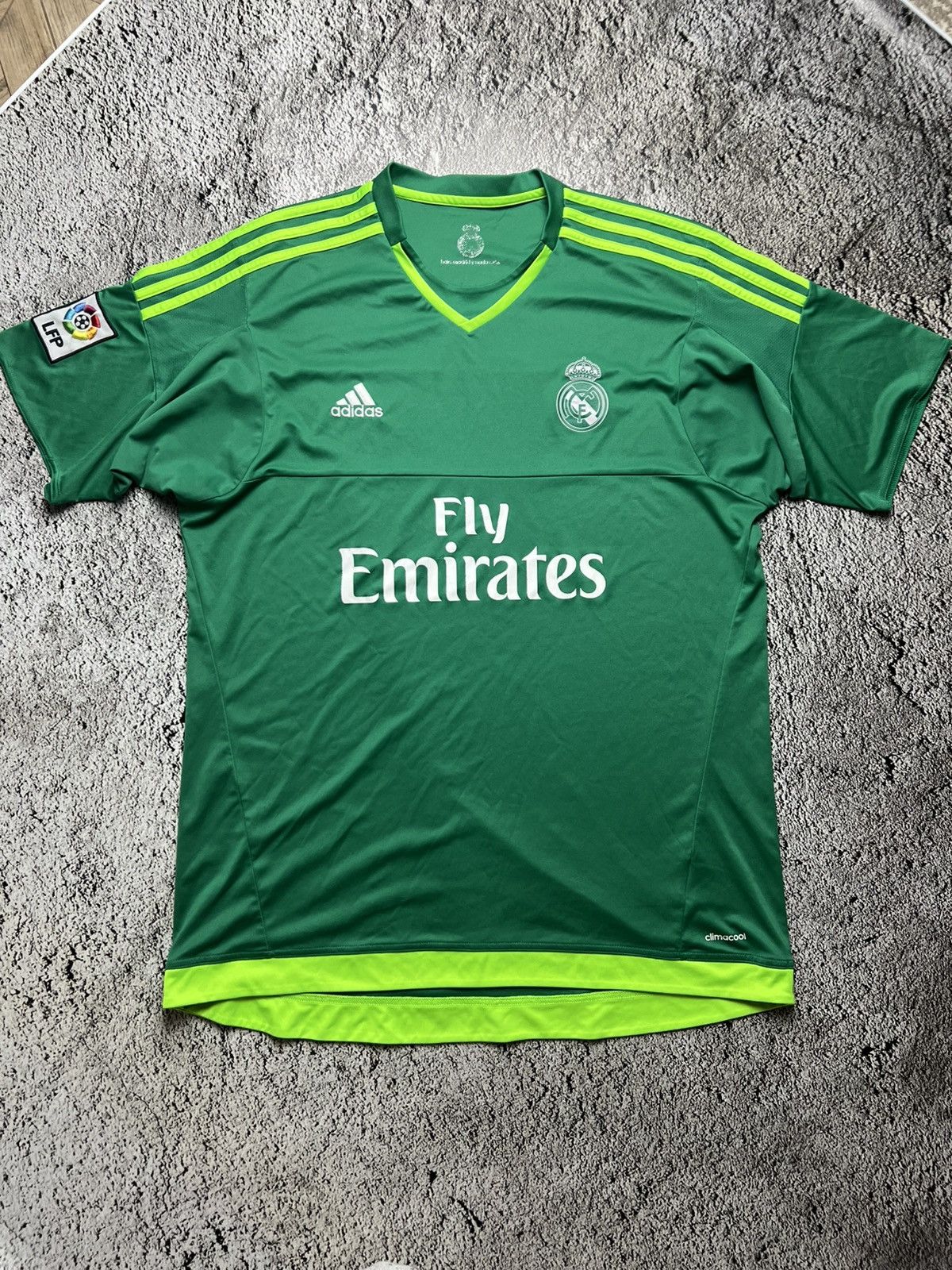 Adidas 2015-2016 Real Madrid third kit goalkeeper adidas jersey Size US XL / EU 56 / 4 - 1 Thumbnail