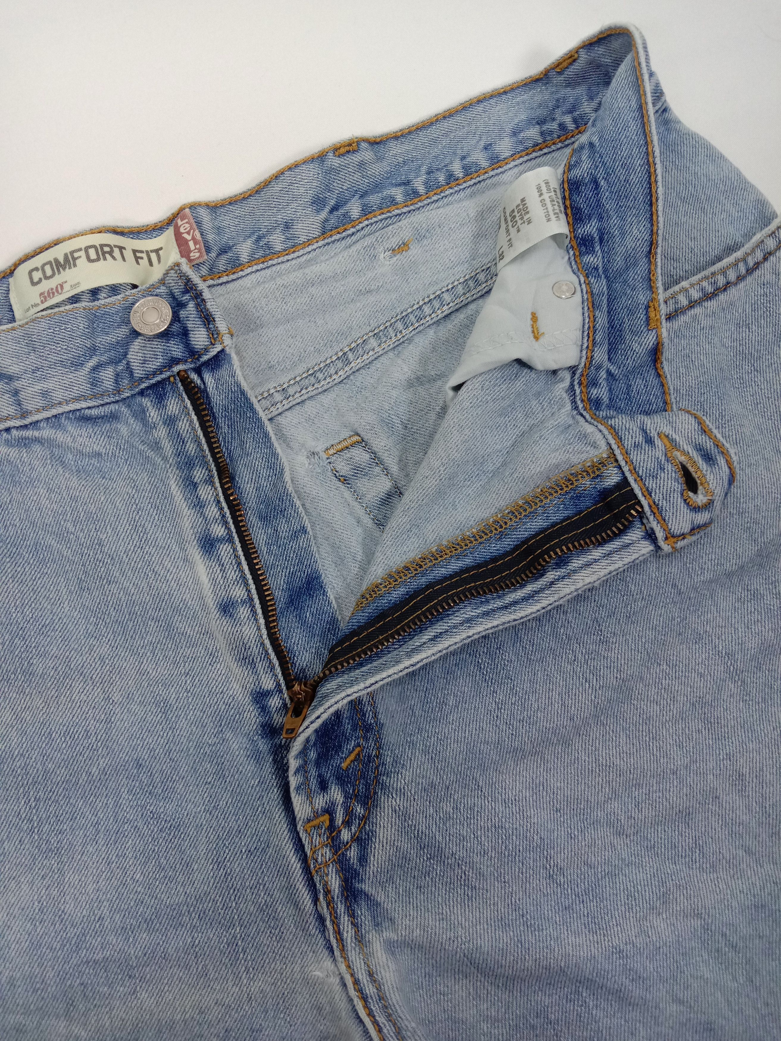 Levi's Vintage Levi's 560 Jeans Light Wash Comfort Fit Denim Size US 38 / EU 54 - 9 Thumbnail