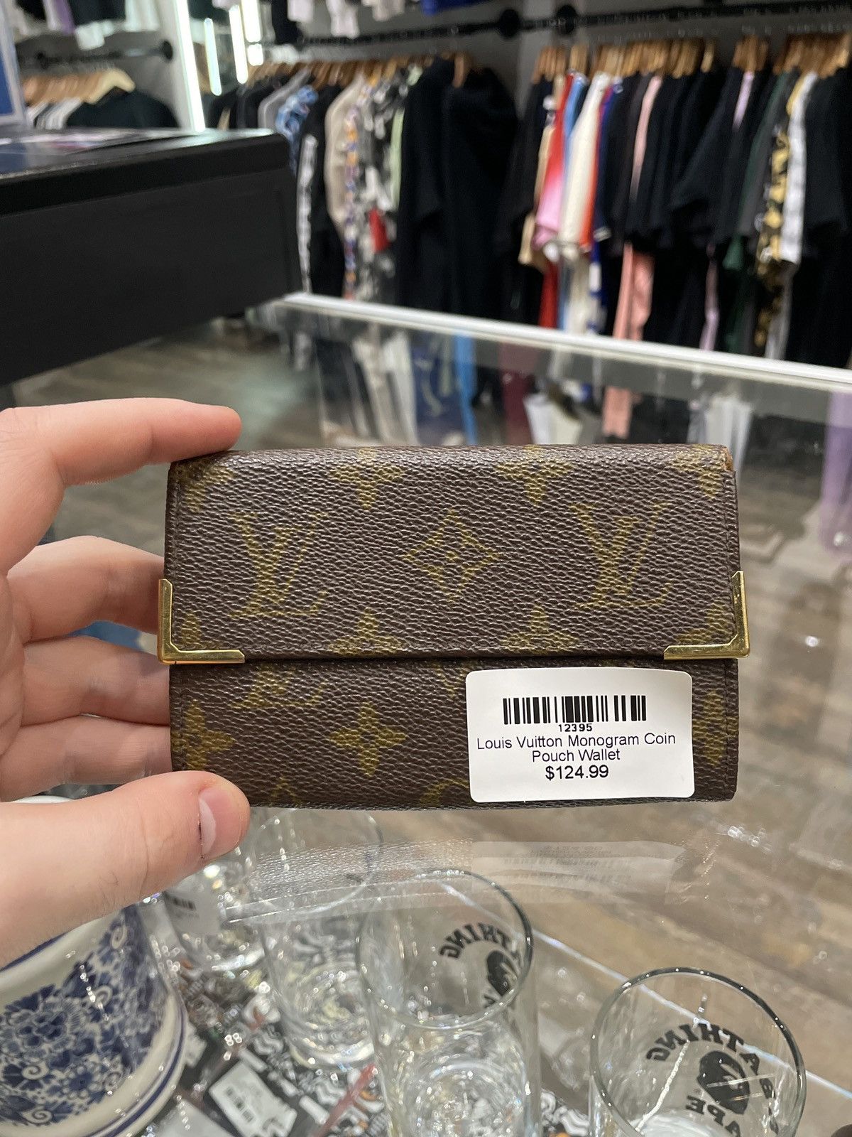 Louis Vuitton Louis Vuitton Monogram Coin Pouch Size ONE SIZE - 1 Thumbnail