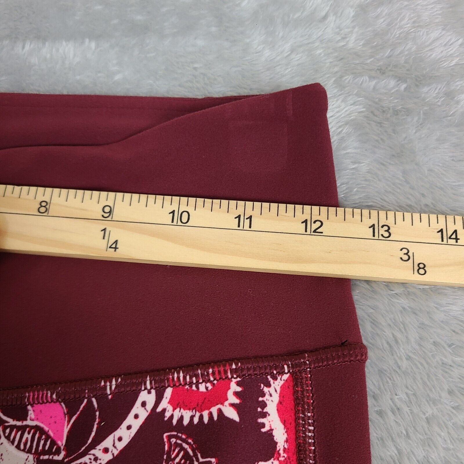 Athleta Athleta Maroon & Batik Print Floral Leggings Size Small Size 27" / US 4 / IT 40 - 3 Thumbnail