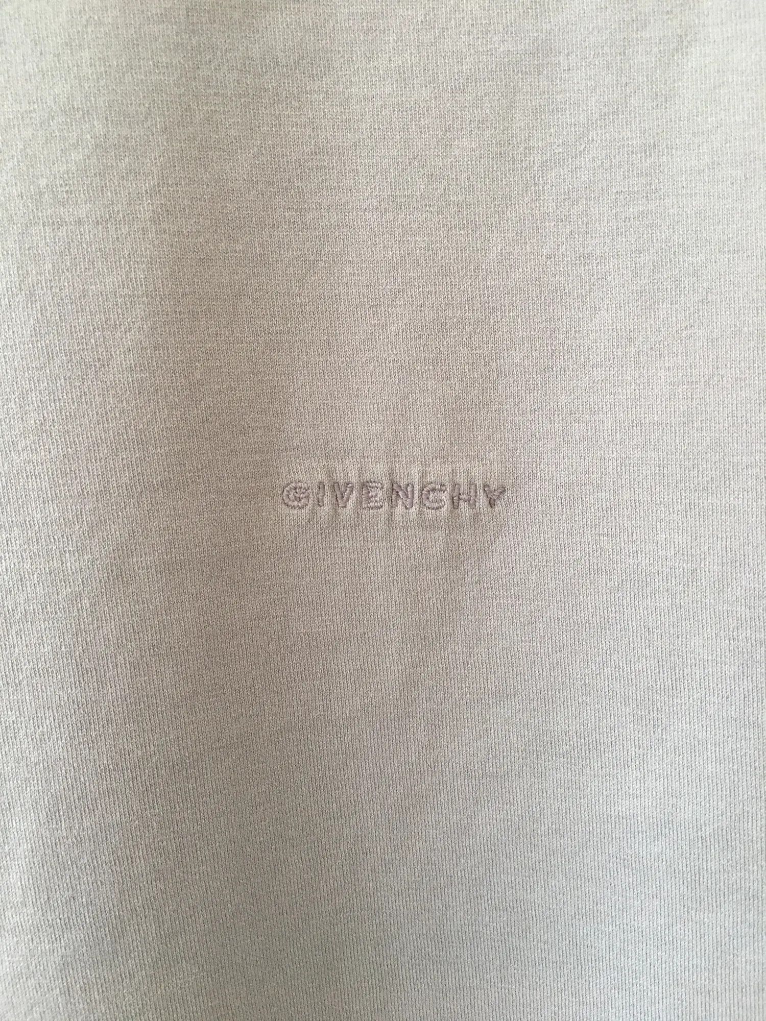 Givenchy T-shirt Dog Print Size US L / EU 52-54 / 3 - 8 Thumbnail