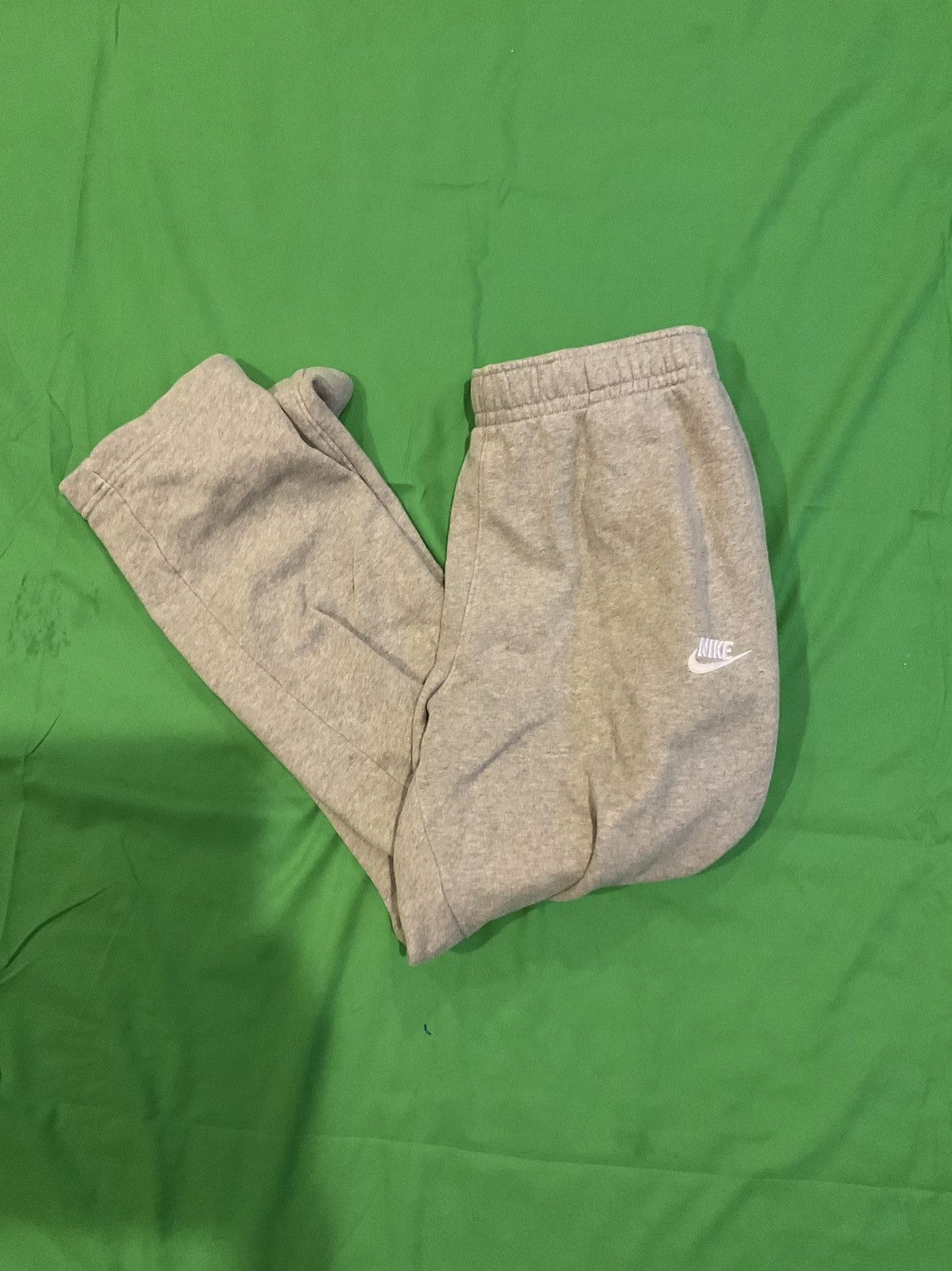 Nike × Vintage Vintage Grey Nike sweatpants Size US 34 / EU 50 - 1 Thumbnail