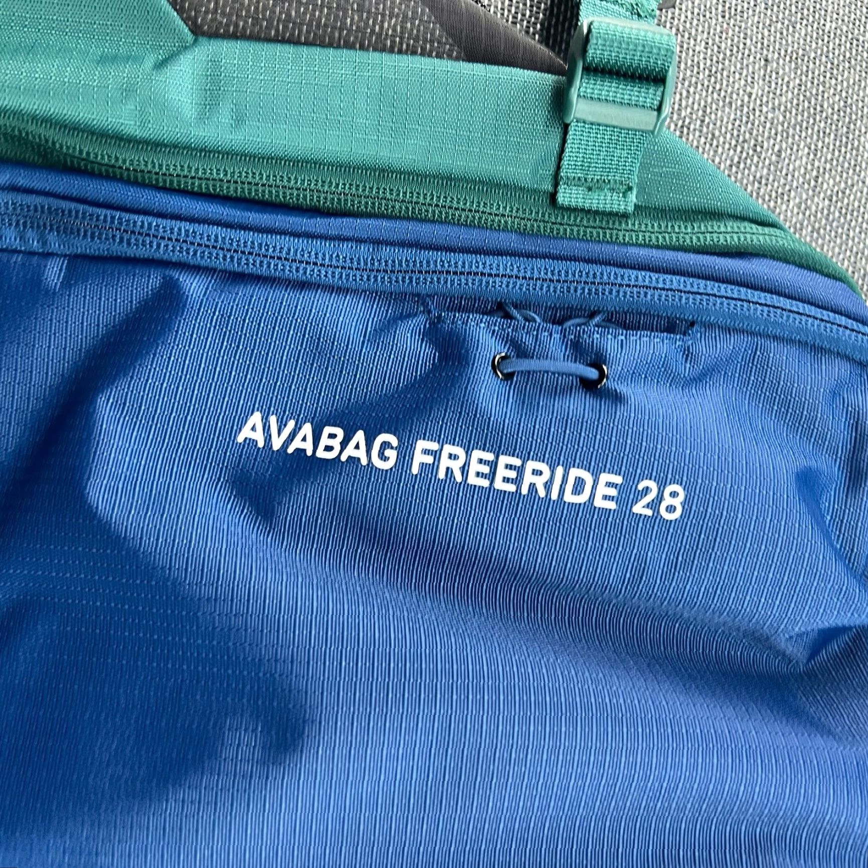 ORTOVOX ORTOVOX Avabag Litric Freeride 28 Zip On Attachment Avalanche Pack Ski Snowboard Backpack Blue Medium Unisex Adults Water Resistant Zip-Around 90s? Size ONE SIZE - 3 Thumbnail