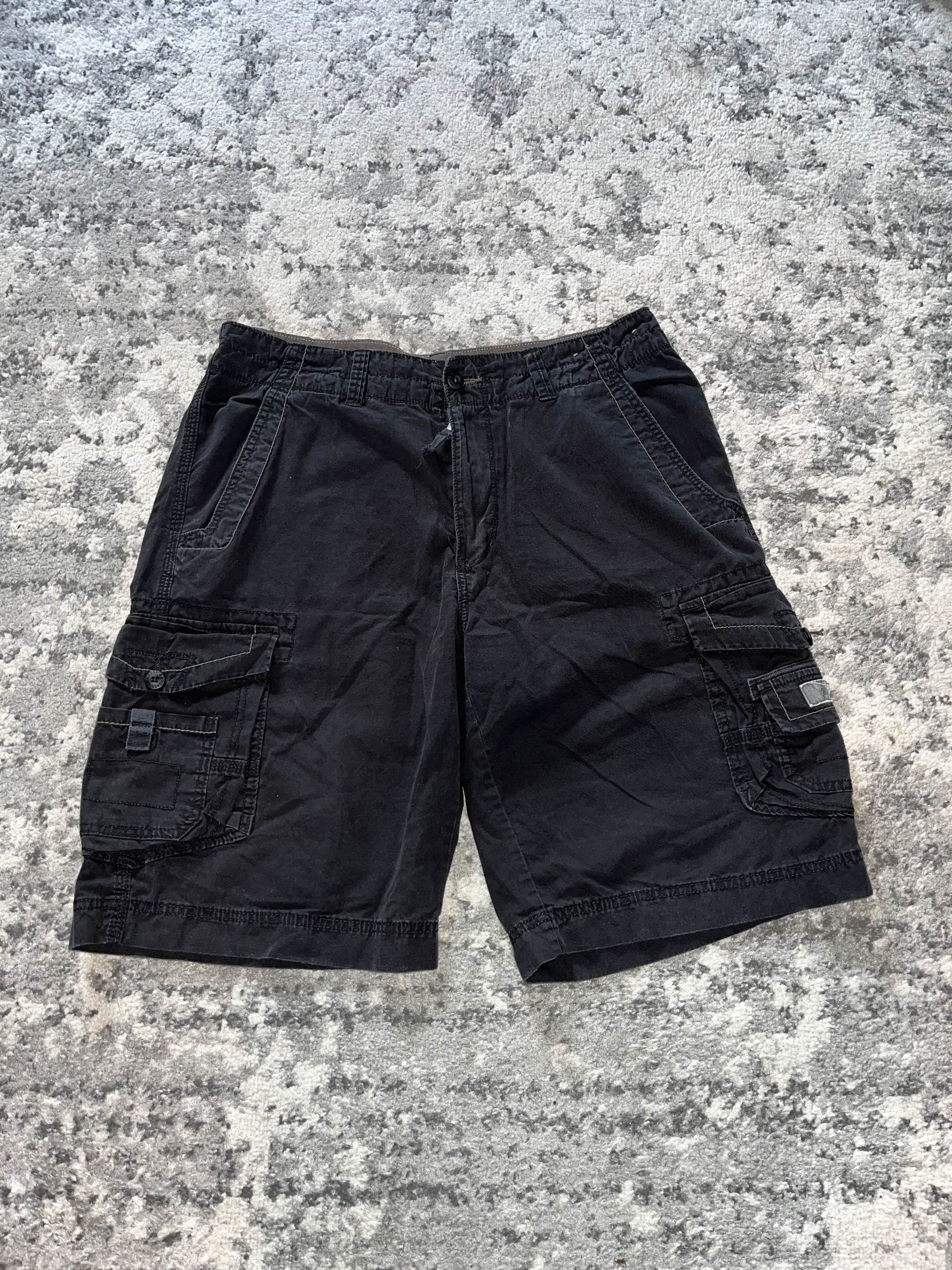 UNIONBAY 2000’s Union Bay Black Cargo Shorts Size US 34 / EU 50 - 1 Thumbnail