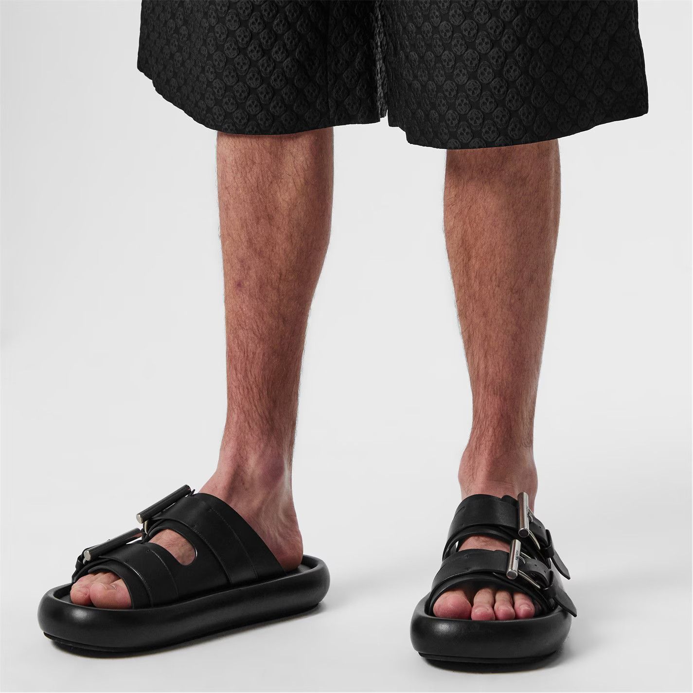 Alexander McQueen o1g2r1mq0326 Double Buckle Sandals in Black Size US 8 / EU 41 - 2 Thumbnail