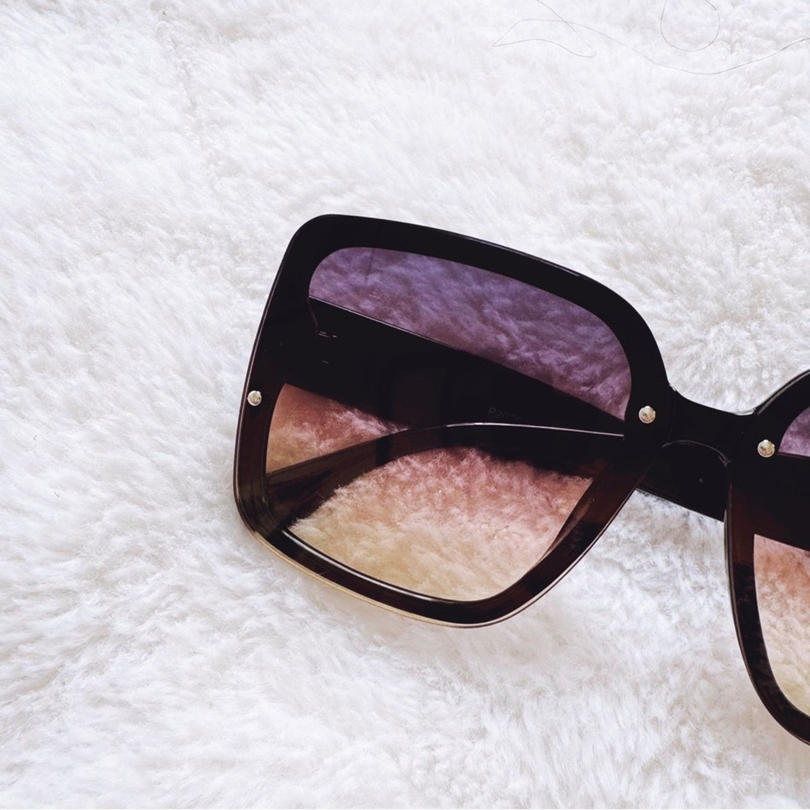 Other Abby Black & Pink Square Frame Sunglasses Size ONE SIZE - 2 Thumbnail