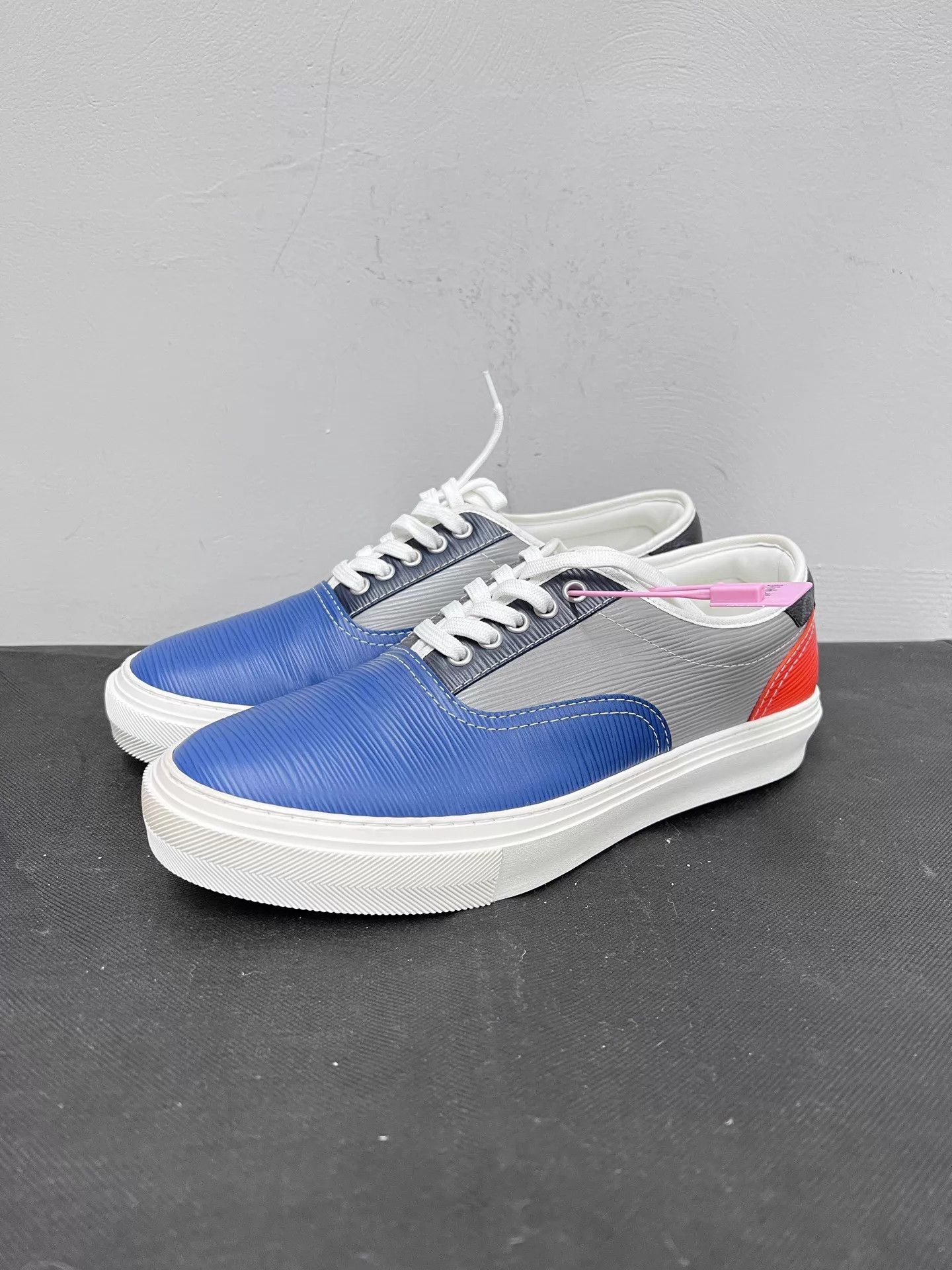 Louis Vuitton LV Gray-Blue Colorblocked Epi Sneaker UK7.5 MINT BF4068 Size US 8.5 / EU 41-42 - 1 Thumbnail