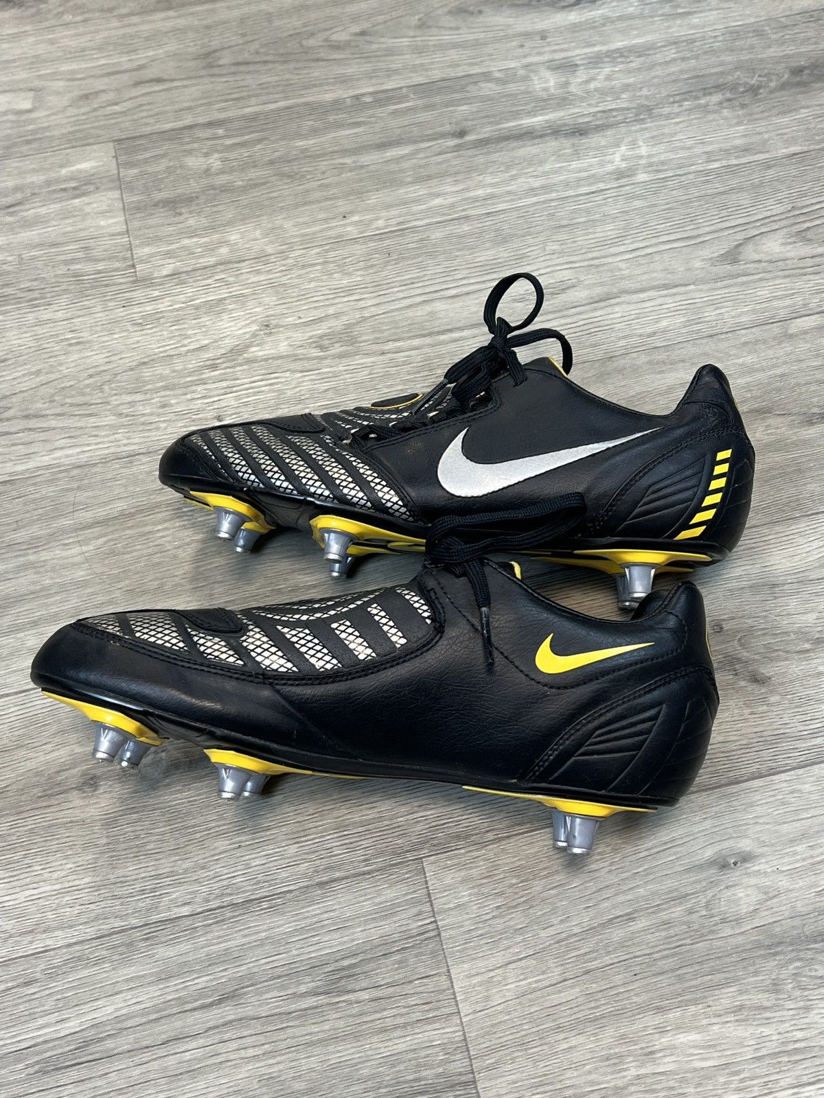Nike Nike Total 90 Laser II SG Vintage Football Boots Size 9 Size US 9 / EU 42 - 5 Thumbnail