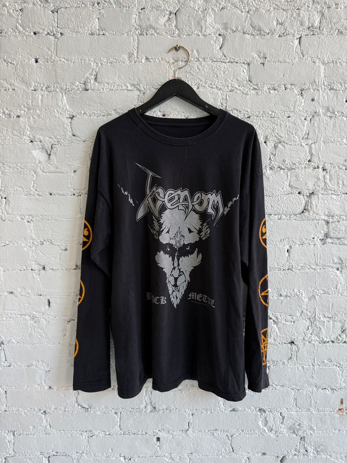 Vintage 1996 VENOM ‘BLACK METAL’ L/S TEE Size US XL / EU 56 / 4 - 1 Thumbnail