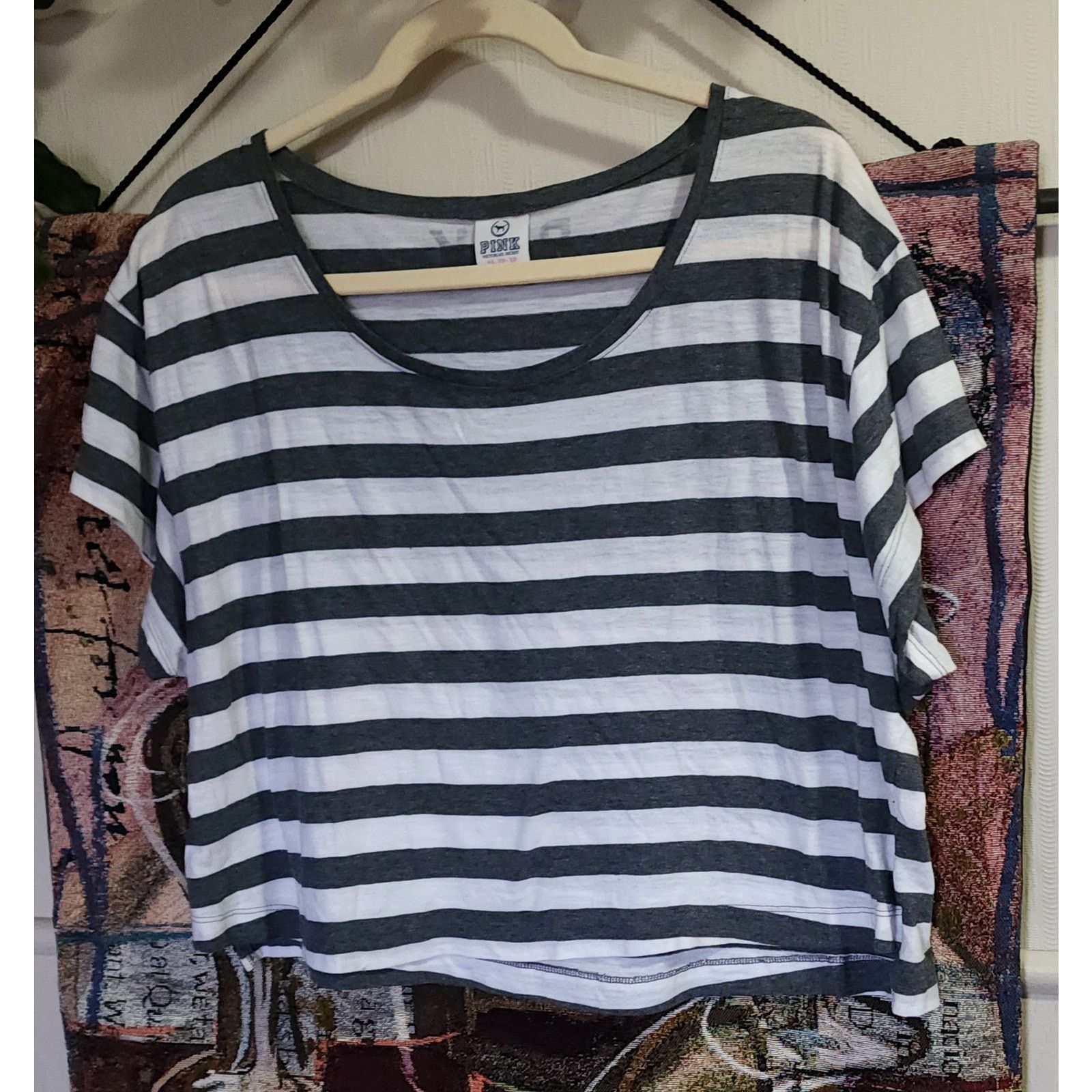 Victoria's Secret VICTORIA'S SECRET Love Pink Croptop Top Black Striped XS Size XS / US 0-2 / IT 36-38 - 1 Thumbnail