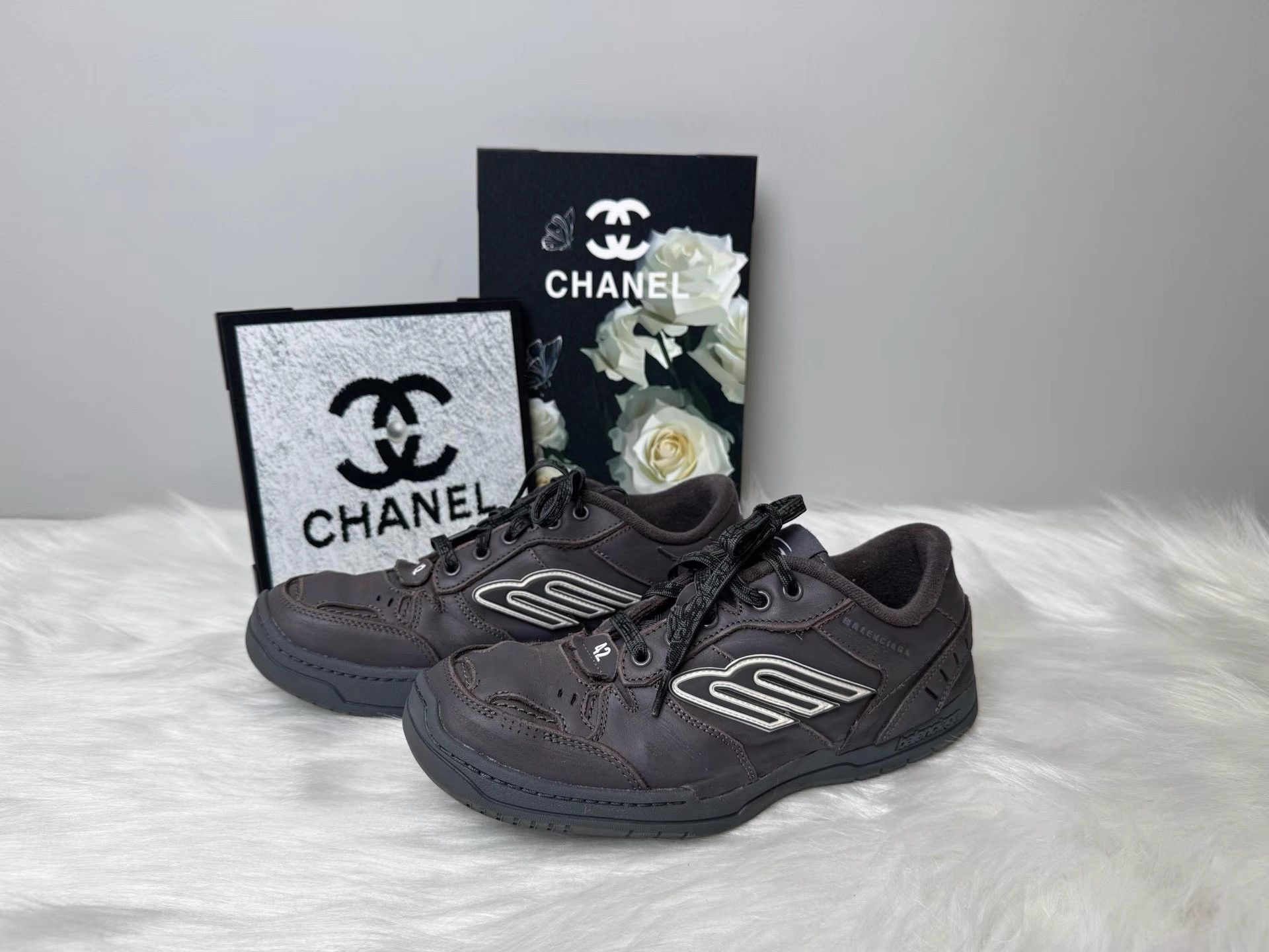 Balenciaga Balenciaga 25 Qixi Series Hamptons Worn-Out Shoes K36 Size US 9 / EU 42 - 1 Thumbnail