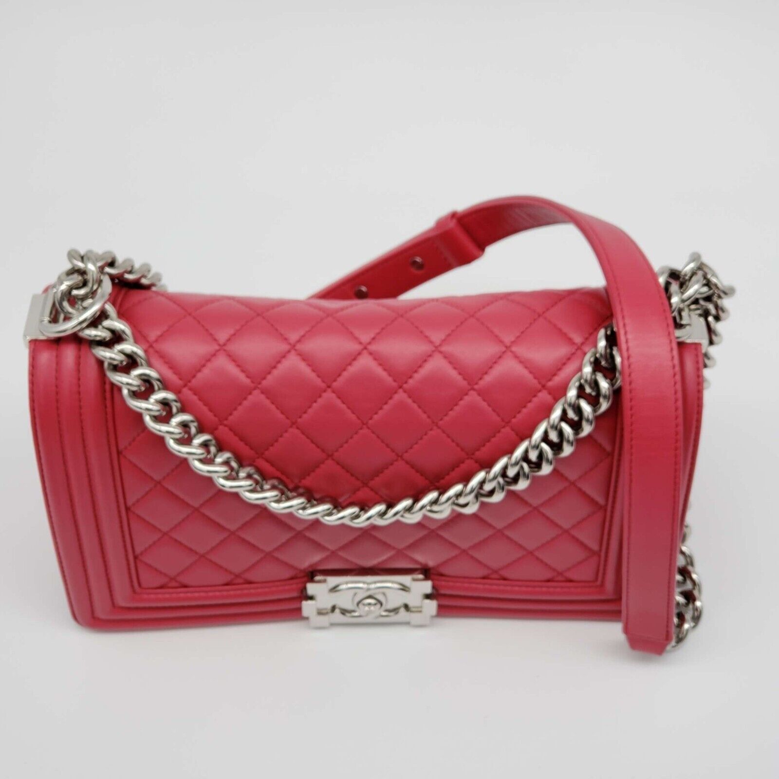 Chanel Authentic CHANEL Boy Leather Shoulder Bag 2550-080524 Size ONE SIZE - 2 Thumbnail