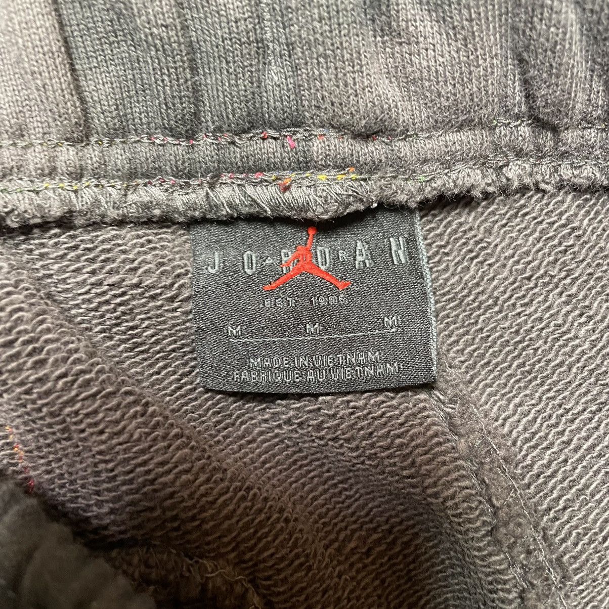 Jordan Brand Nike Air Jordan x J Balvin Fleece Sweatpants Grey Size M Size US 30 / EU 46 - 4 Thumbnail