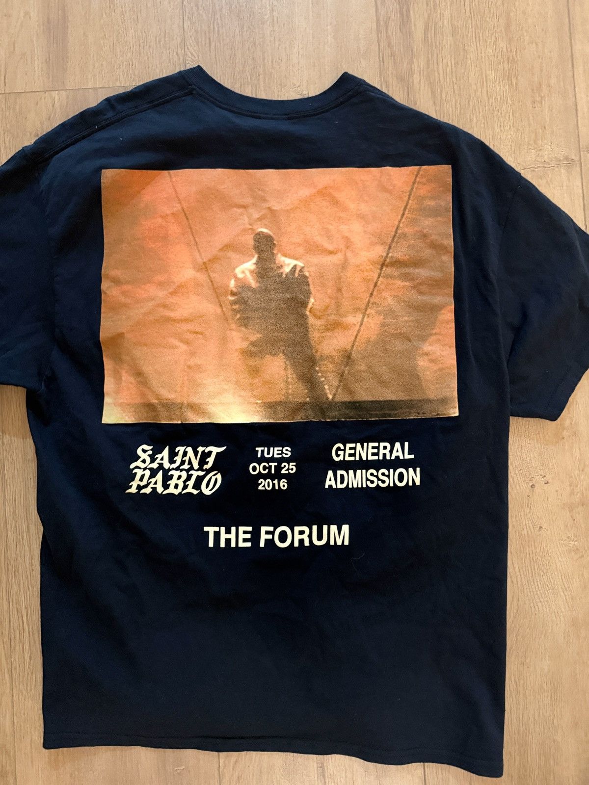 Gildan Saint pablo tour tee authentic LA - Forum Size US XL / EU 56 / 4 - 2 Thumbnail