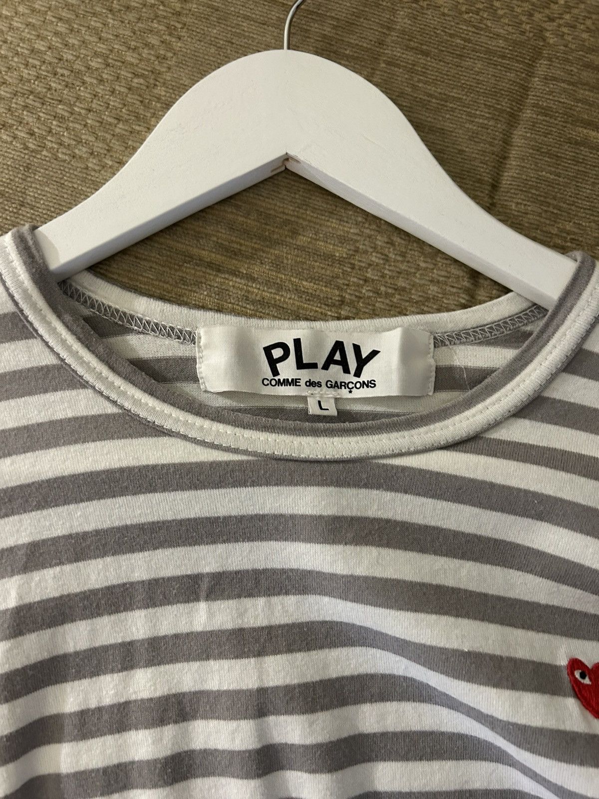 Comme des Garcons Comme Des Garçon ‘Play’ white and grey striped long sleeve Size US L / EU 52-54 / 3 - 3 Thumbnail