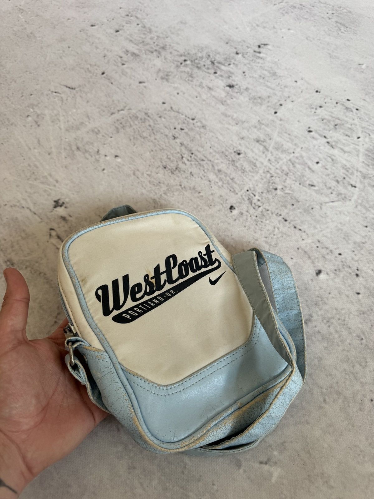Nike × Vintage NIKE VINTAGE BASIC LOGO 00s 90s PINTEREST STYLE SLING BAG Size ONE SIZE - 6 Thumbnail