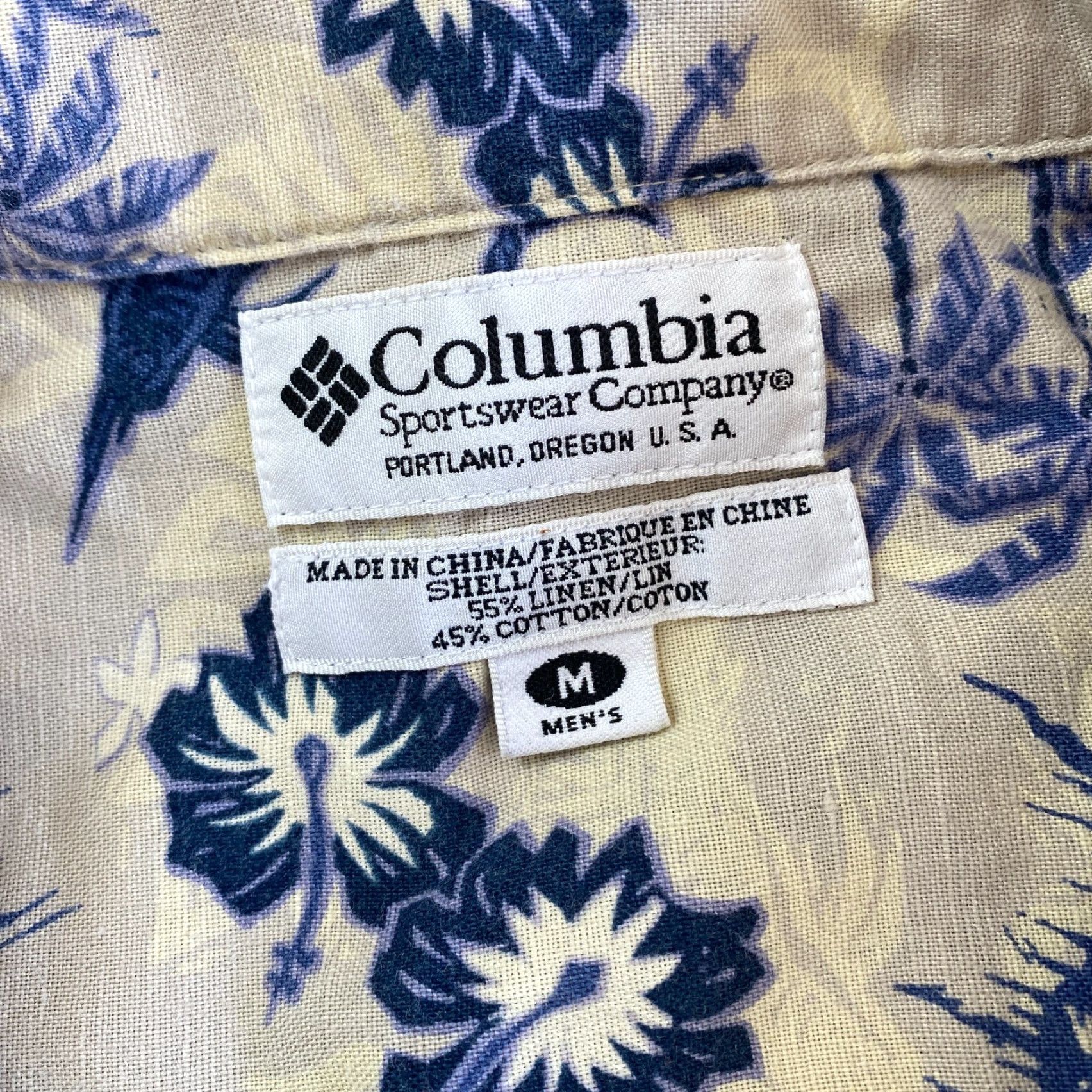 Vintage VINTAGE Columbia Button-Up Shirt Mens M Short Sleeve Floral Fish Blue Hawaiian Casual Size US M / EU 48-50 / 2 - 3 Thumbnail