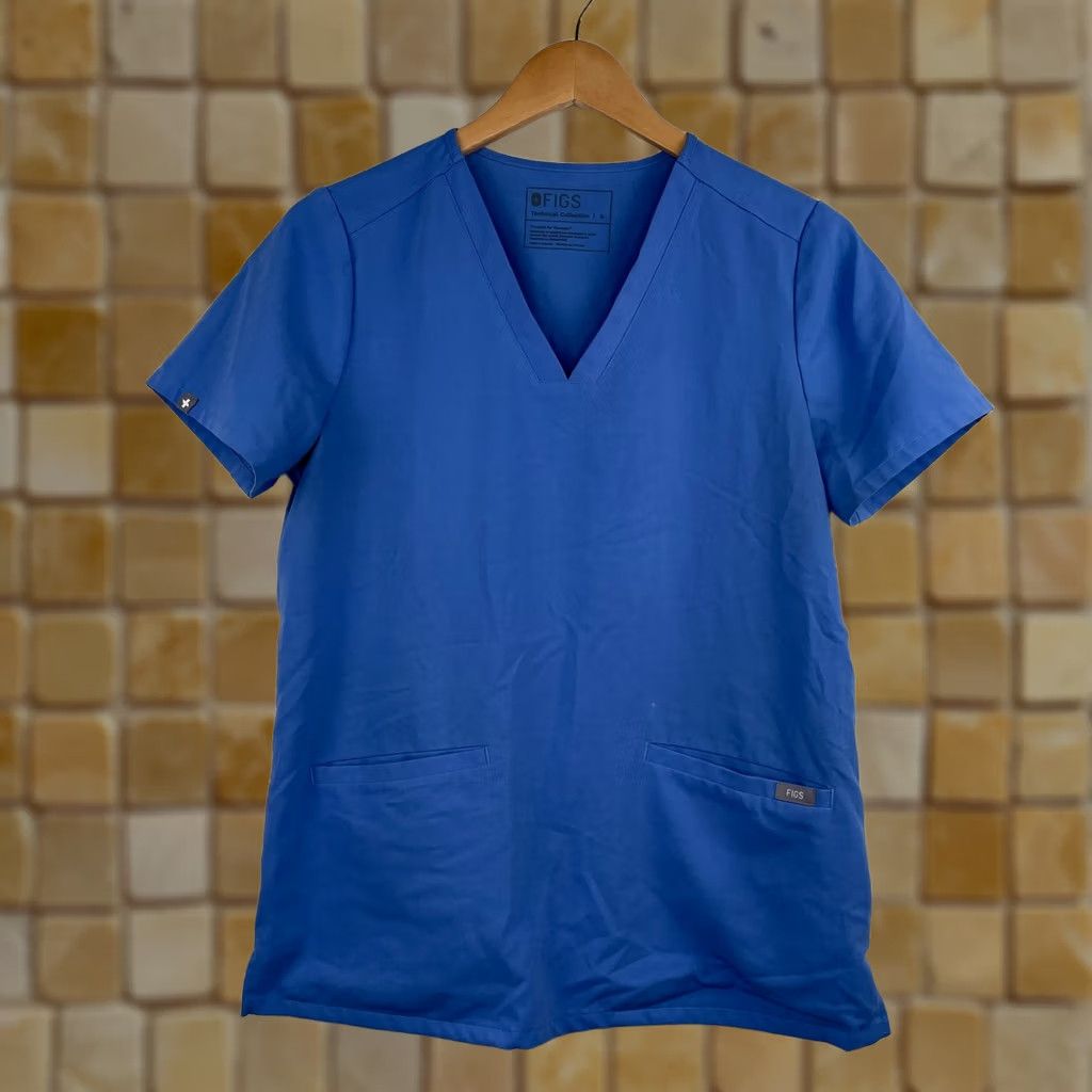 Vintage FIGS Technical Collection Blue Scrub Top Womens Size S Double Pocket Shirt Womens Scrubs Medical Solid Blue Medical Size S / US 4 / IT 40 - 1 Thumbnail