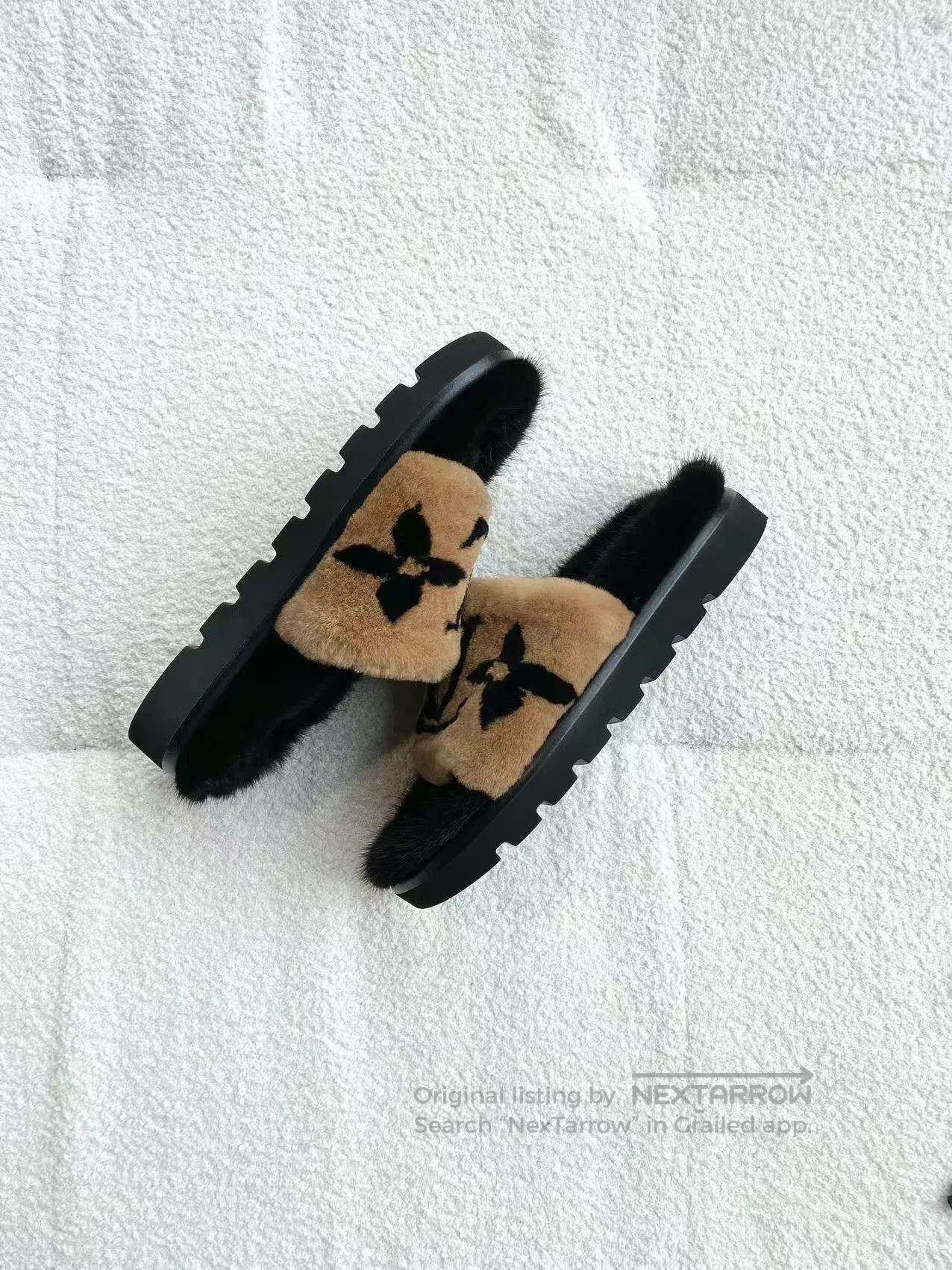 Louis Vuitton Louis Vuitton Presbydo-logo brown mink fur slippers| Size US 5.5 / IT 35.5 - 4 Thumbnail