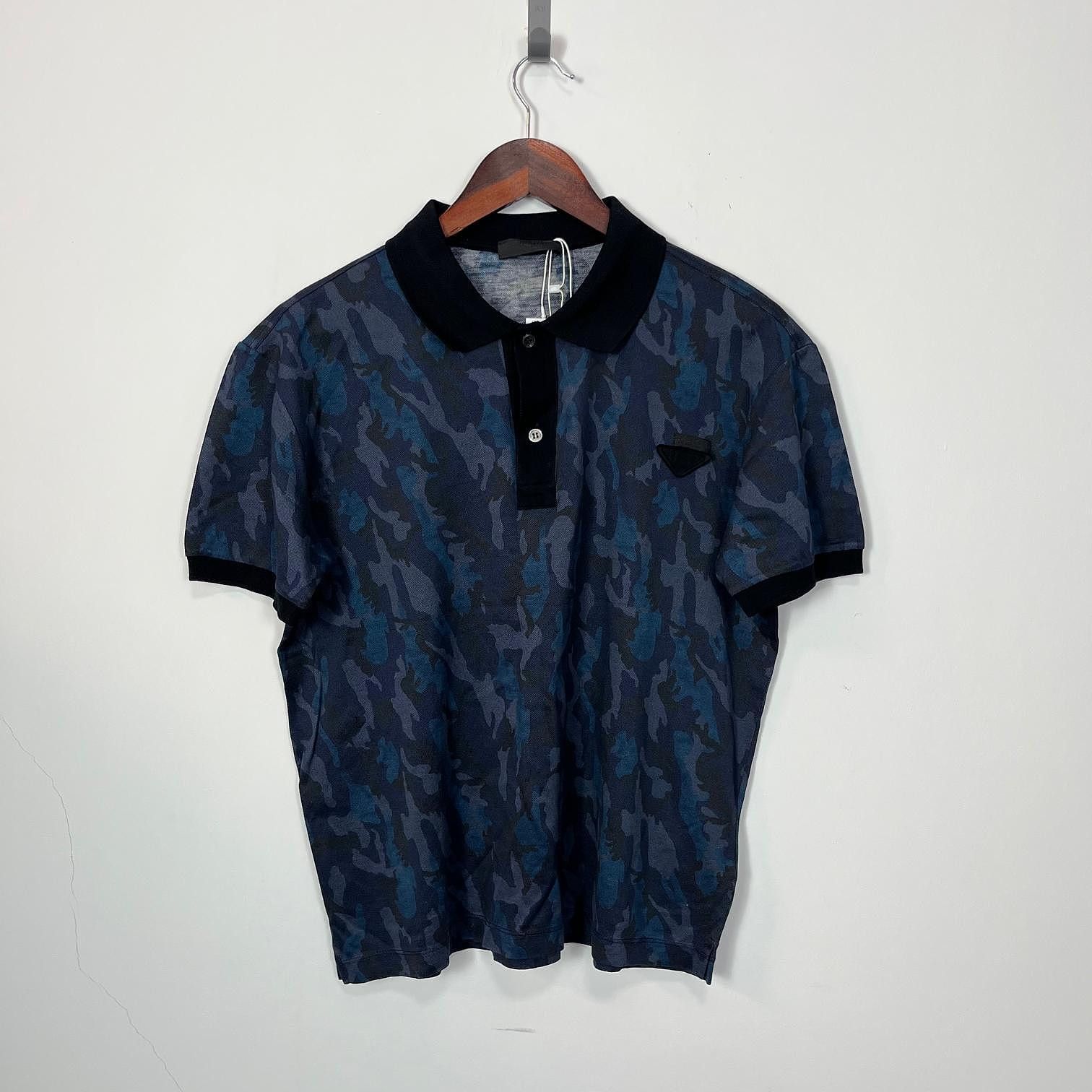 Prada Prada Camo Polo Shirt Size XL Size US XL / EU 56 / 4 - 1 Thumbnail