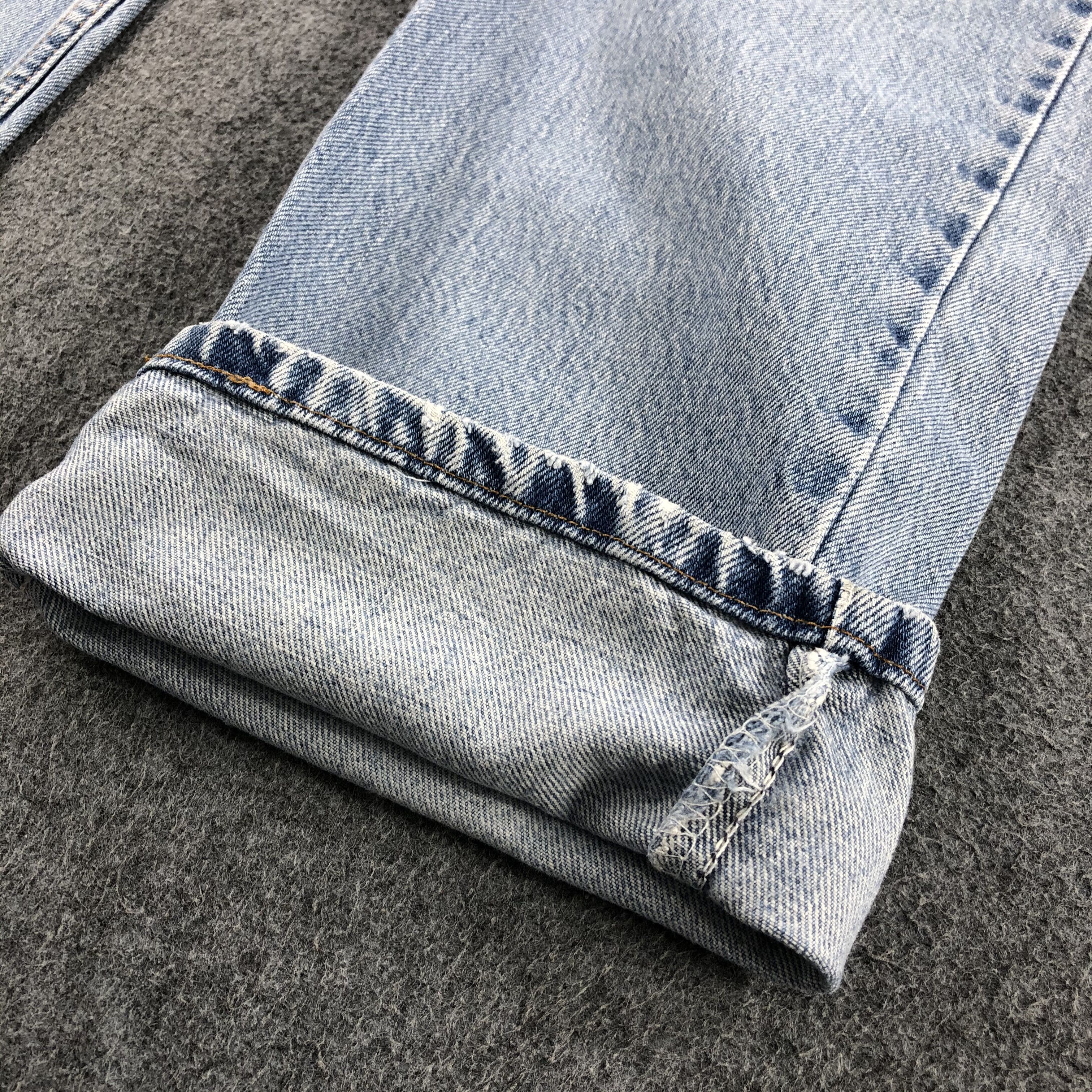 Levi's × Vintage Vintage 90s Light Wash Levis 505 Jeans-JM810 Size US 35 - 7 Thumbnail