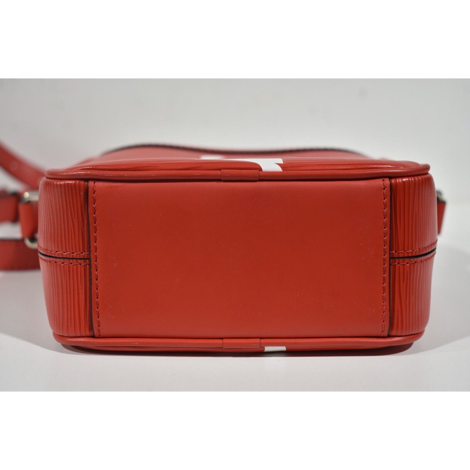Louis Vuitton Louis Vuitton Supreme Epi Leather Shoulder Crossbody Bag Size ONE SIZE - 11 Thumbnail