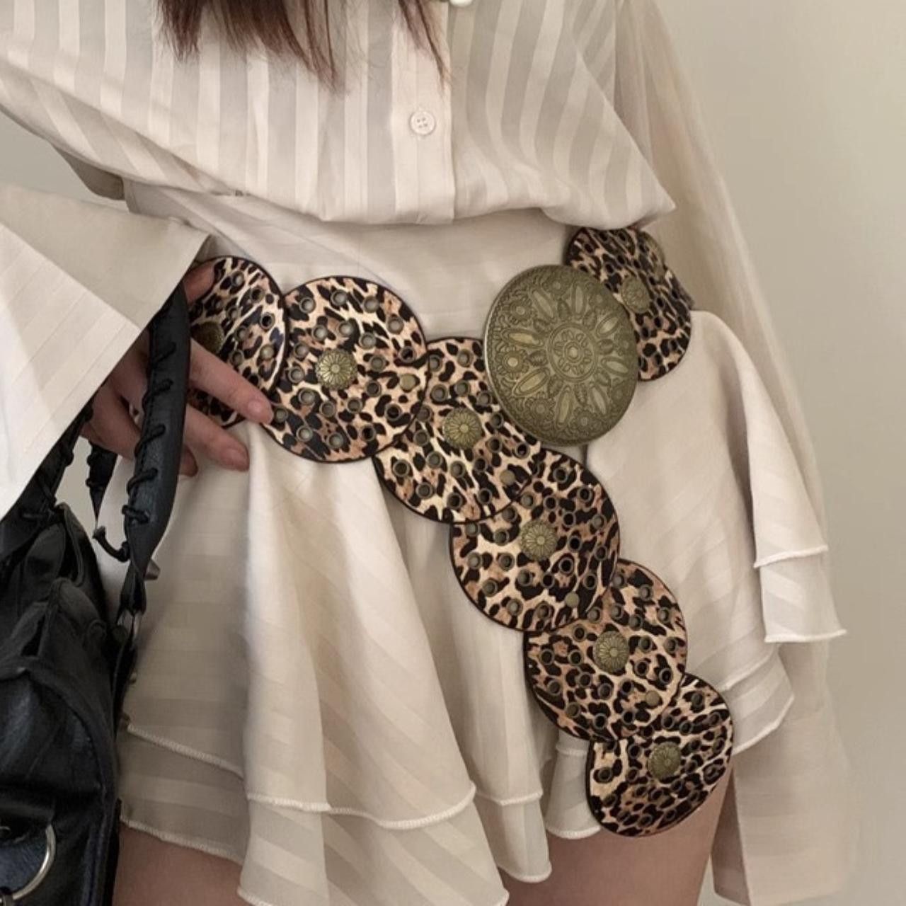 Japanese Brand Vintage Style Oversized Animal Print Disc Belt Size ONE SIZE - 2 Thumbnail
