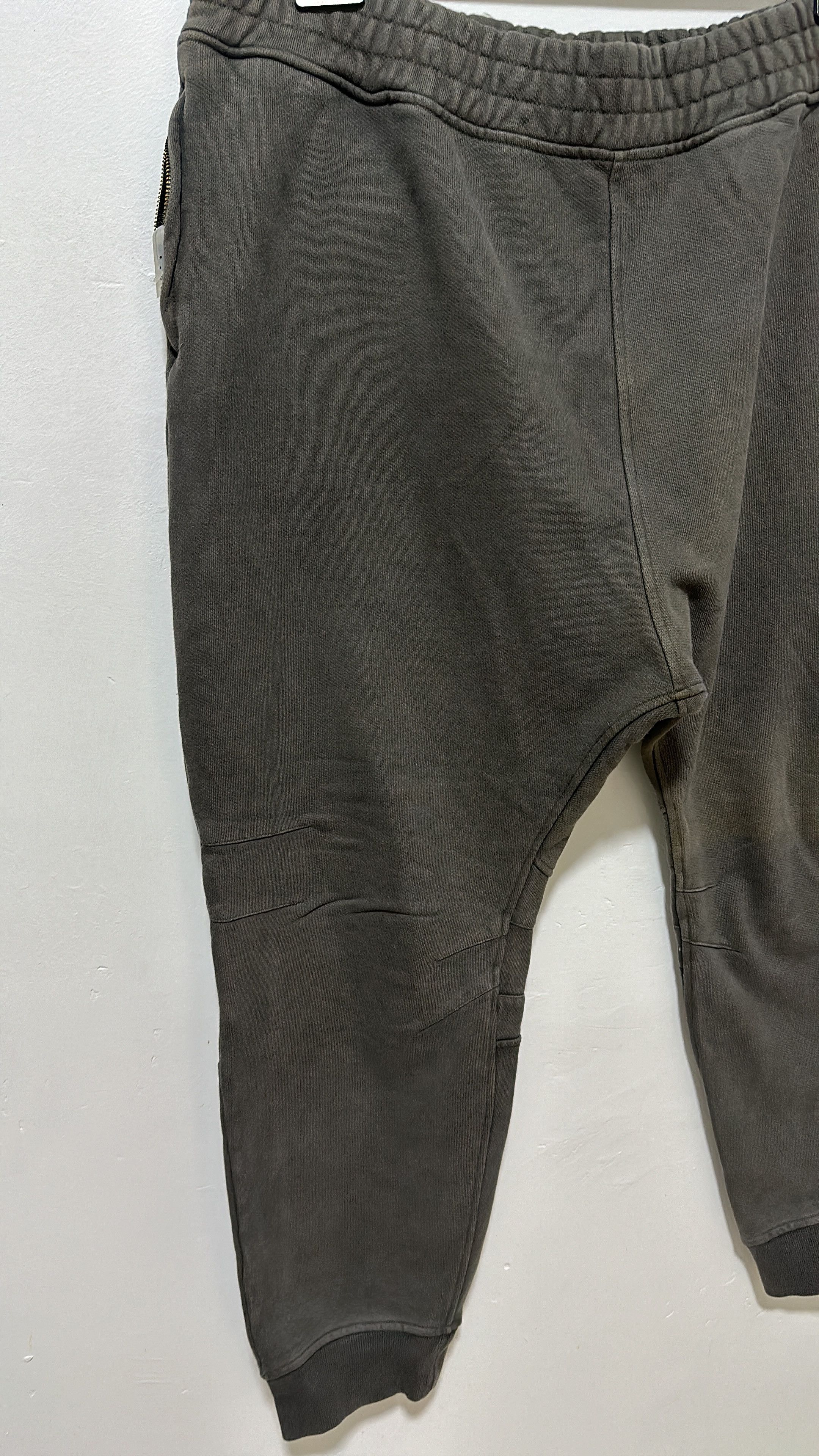 Yeezy 2015 Yeezy Season 1 Sweatpant Size XLARGE Size US 36 / EU 52 - 2 Thumbnail