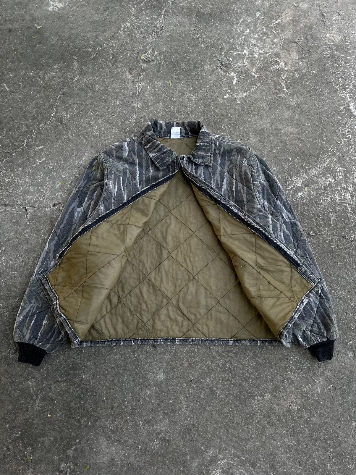 Carhartt Crazy Vintage 90s Realtree Camo Jacket Carhartt Style Size US L / EU 52-54 / 3 - 6 Thumbnail