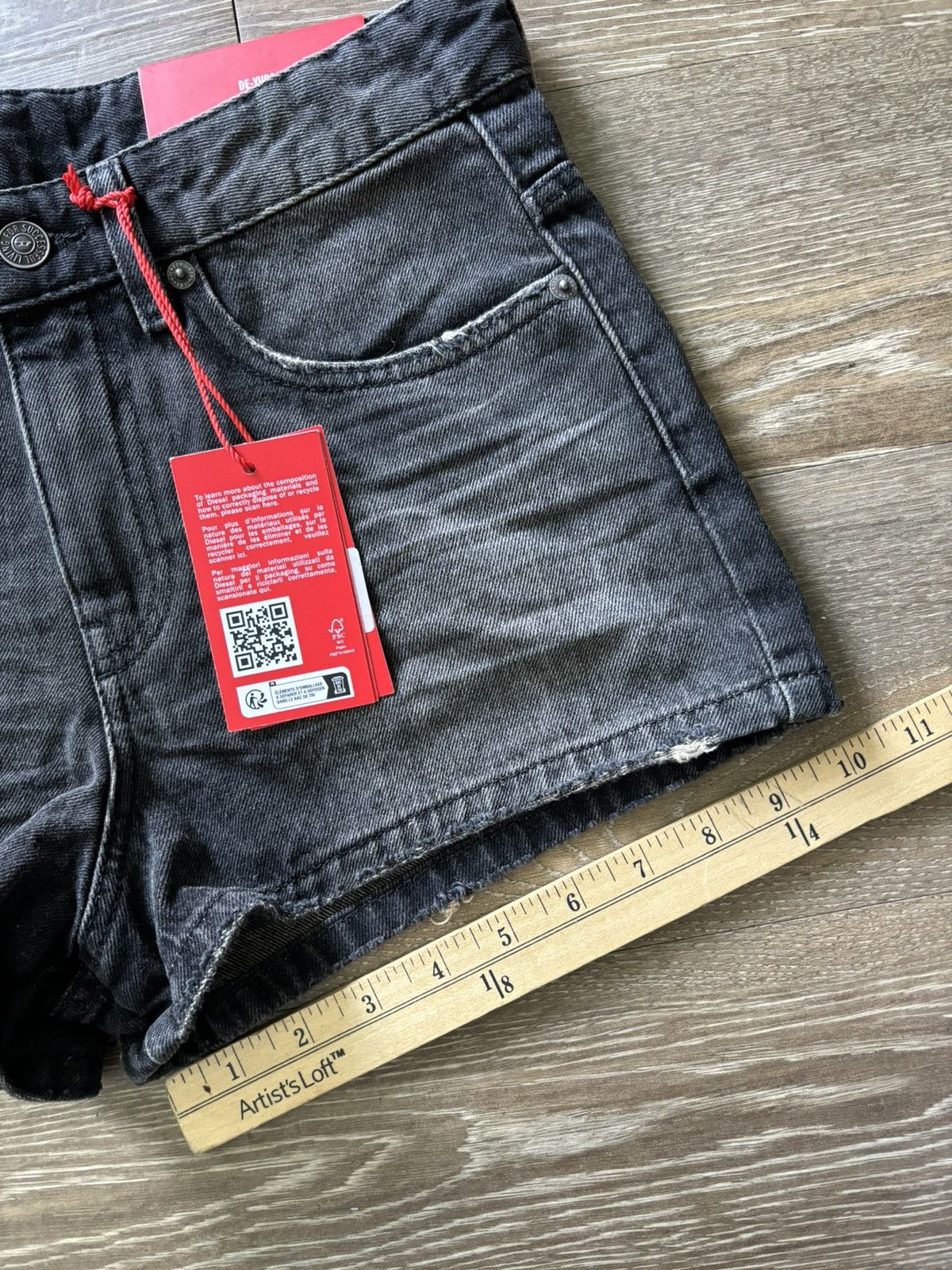 Diesel × Japanese Brand Crazy Y2K Diesel Industry Black Denim Shorts W 26 Size 26" / US 2 / IT 38 - 9 Thumbnail