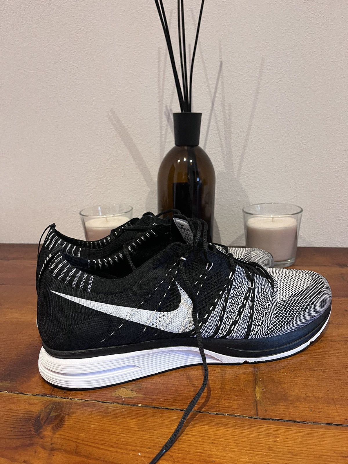 Nike DEADSTOCK Nike Flyknit Trainer black/white US 12.5 Size US 12.5 / EU 45-46 - 8 Thumbnail