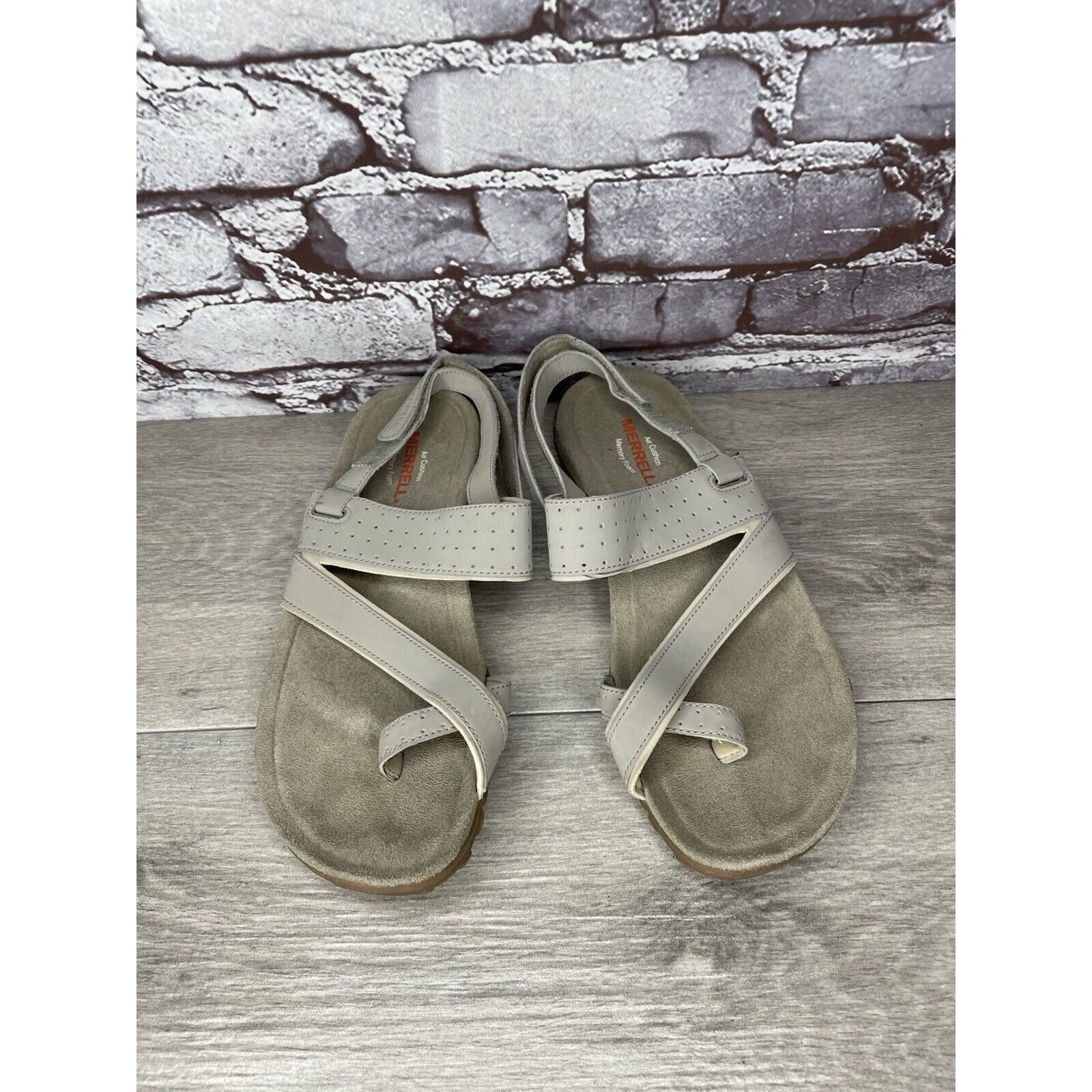 Merrell Merrell Aluminum Grey Suede Synthetic Toe Strap Foam Sandals Size US 9 / IT 39 - 2 Thumbnail
