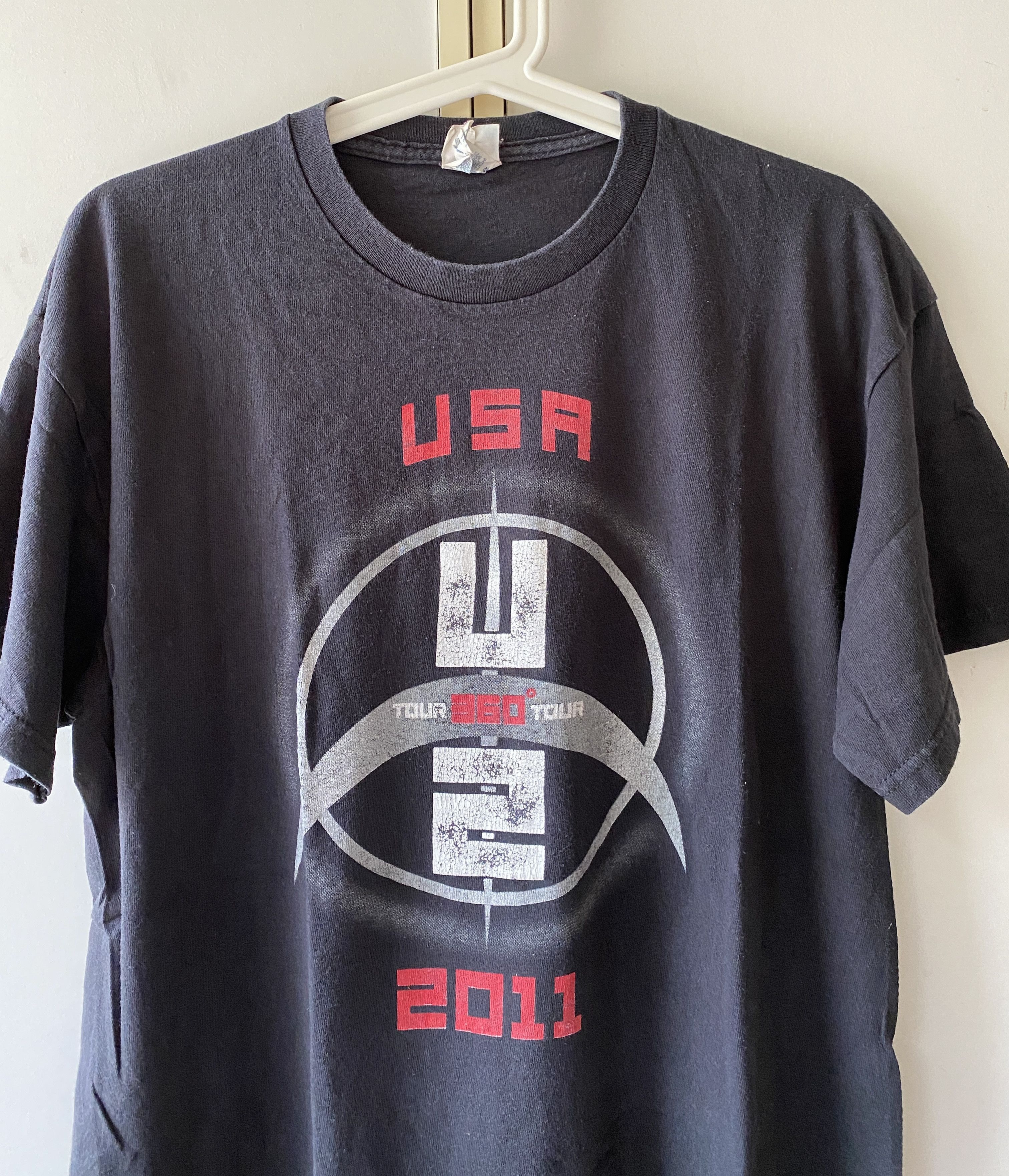 Band Tees 2011 U2 ROCK BAND USA TOUR T SHIRT Size US L / EU 52-54 / 3 - 3 Thumbnail