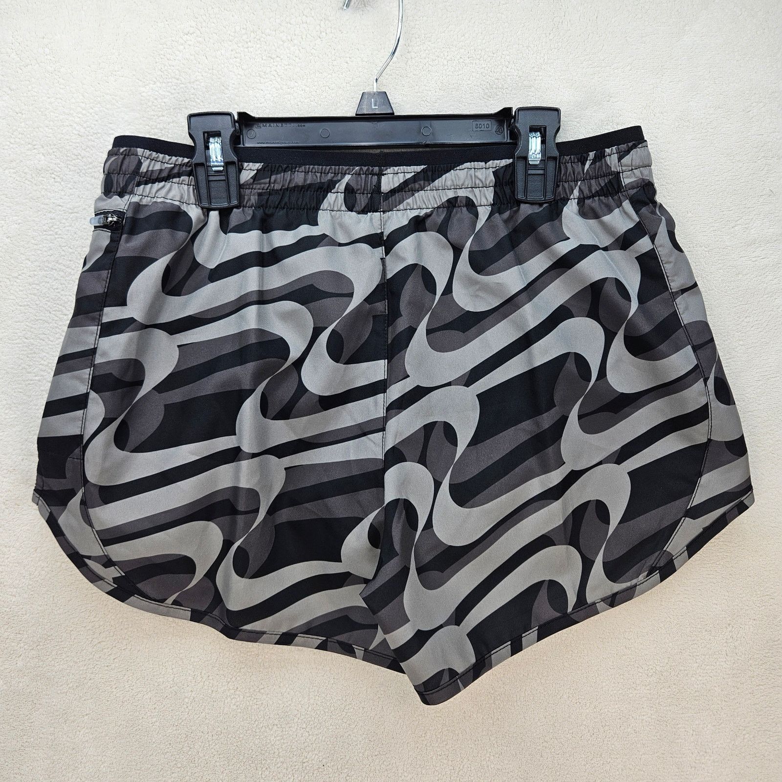 Nike NIKE WOMEN'S S BLACK DRI FIT ICON CLASH TEMPO LUXE SHORTS Size 28" / US 6 / IT 42 - 5 Thumbnail