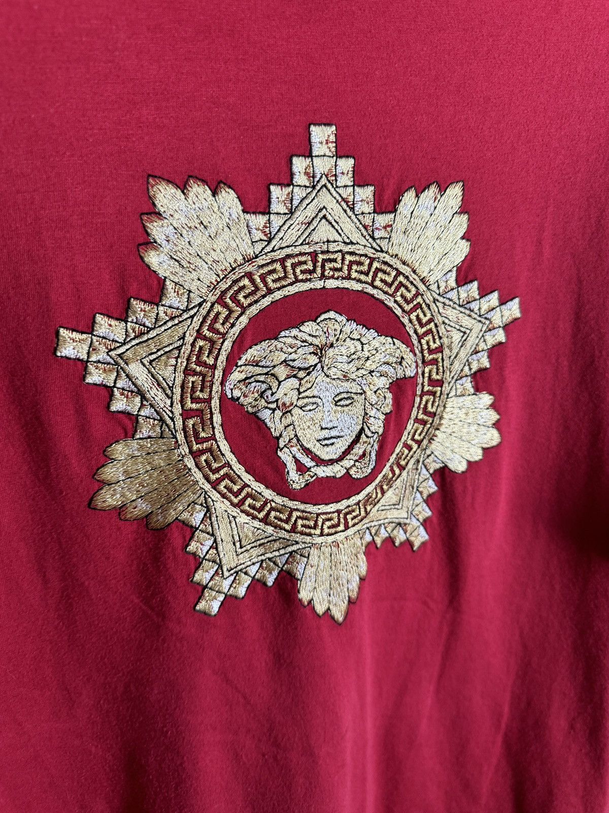 Versace Versace Red/Gold Embroidered Crest Logo T Shirt Size US XXL / EU 58 / 5 - 2 Thumbnail