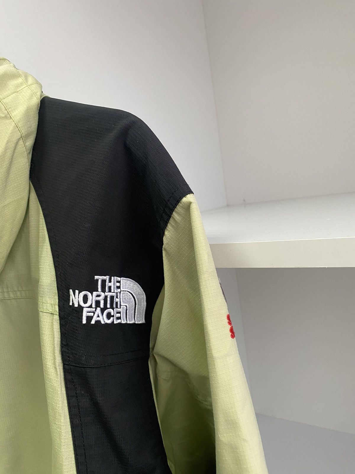 The North Face × Vintage Vintage The North Face Summit Gore Tex 2 in 1 Jacket Size US M / EU 48-50 / 2 - 11 Thumbnail