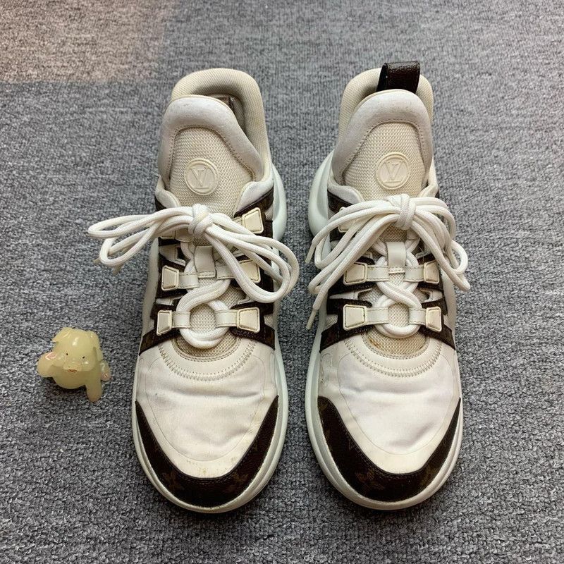 Louis Vuitton Louis Vuitton White and Brown Low-Top Sneakers - Size US 7.5 / EU 40-41 - 2 Thumbnail