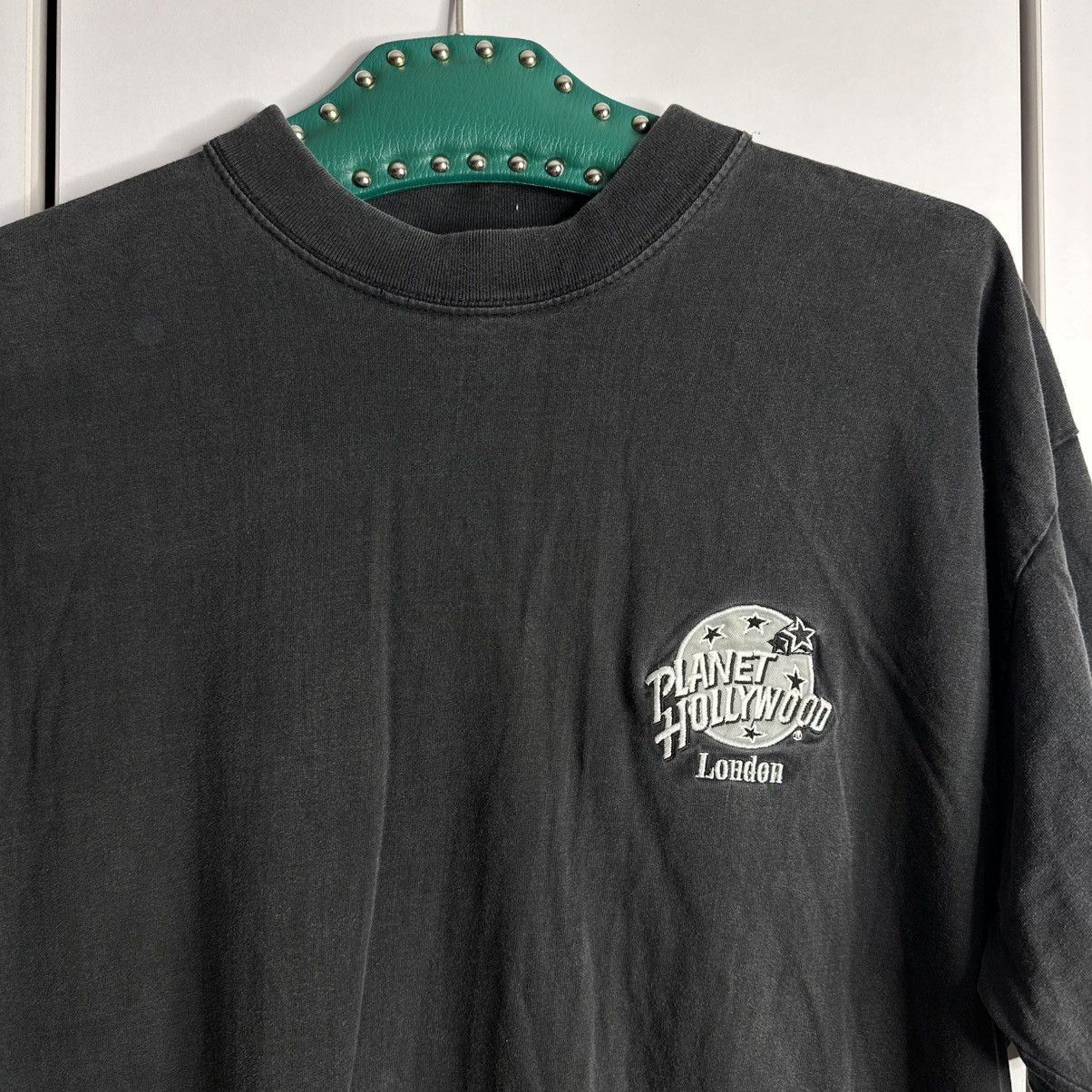 Planet Hollywood Planet Hollywood 1991 Vintage Made in USA Tees T-shirt Size US XL / EU 56 / 4 - 2 Thumbnail