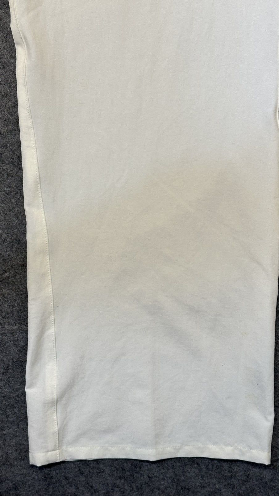 Oakley Oakley golf pants with a performance nylon tech design. Size US 40 / EU 56 - 7 Thumbnail